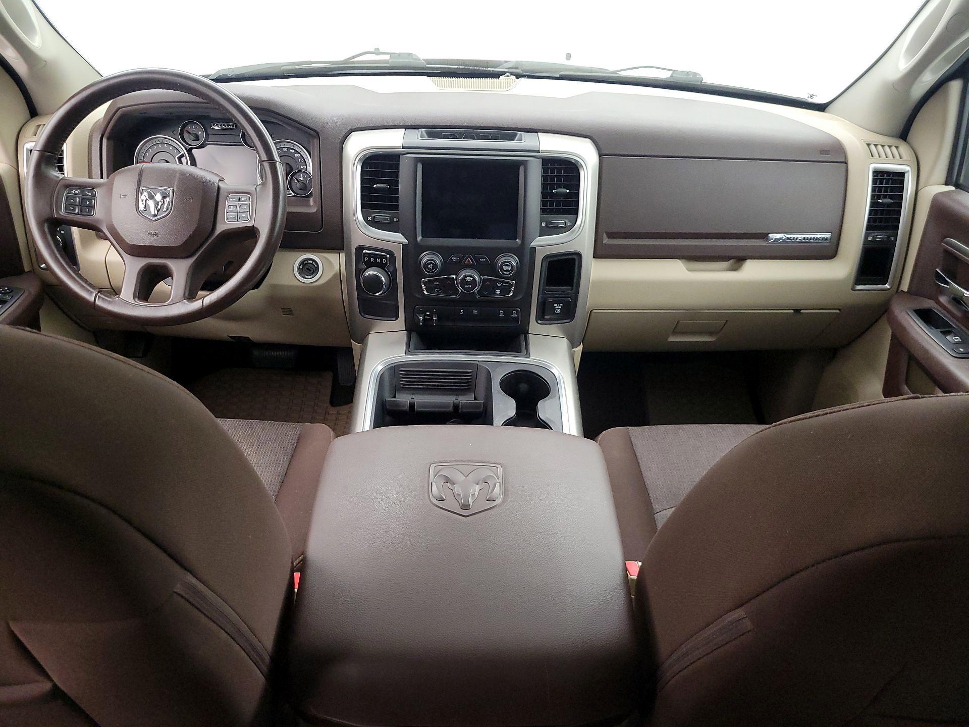 Thumbnail: 2019 RAM 1500 Classic - 9