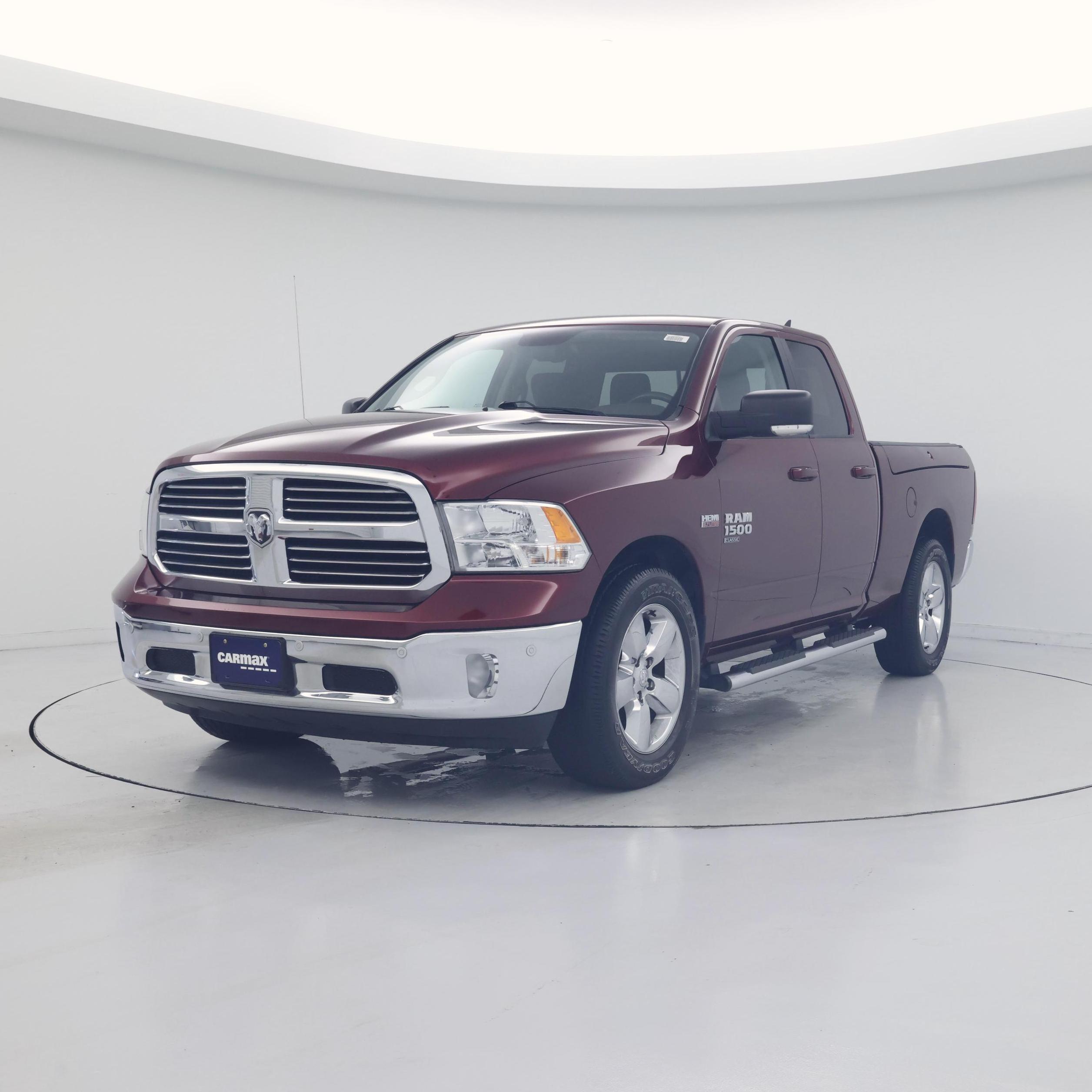 Thumbnail: 2019 RAM 1500 Classic - 4