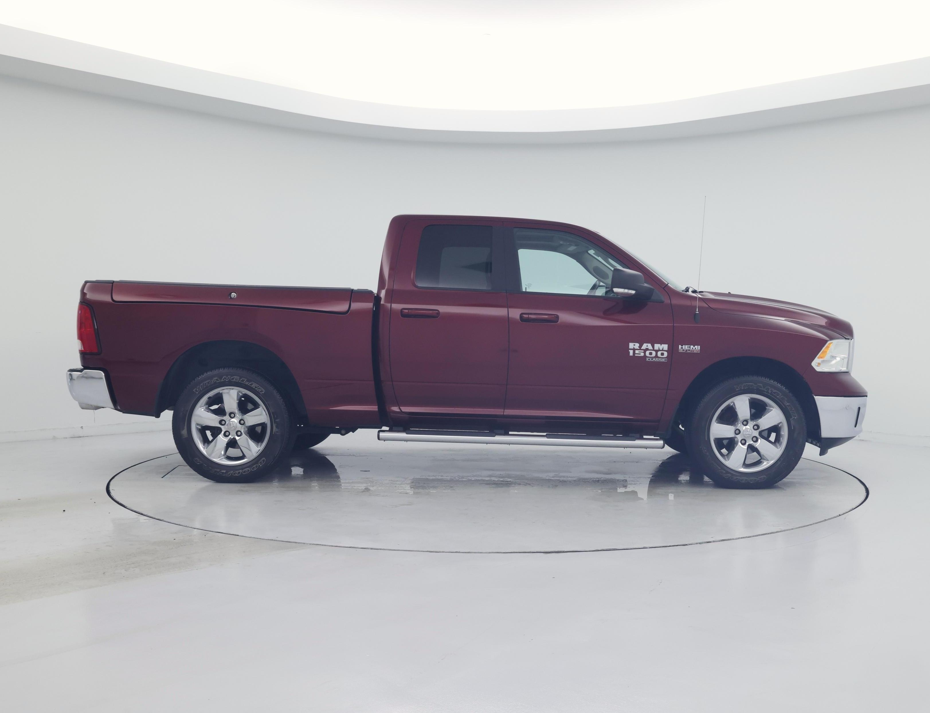 Thumbnail: 2019 RAM 1500 Classic - 7