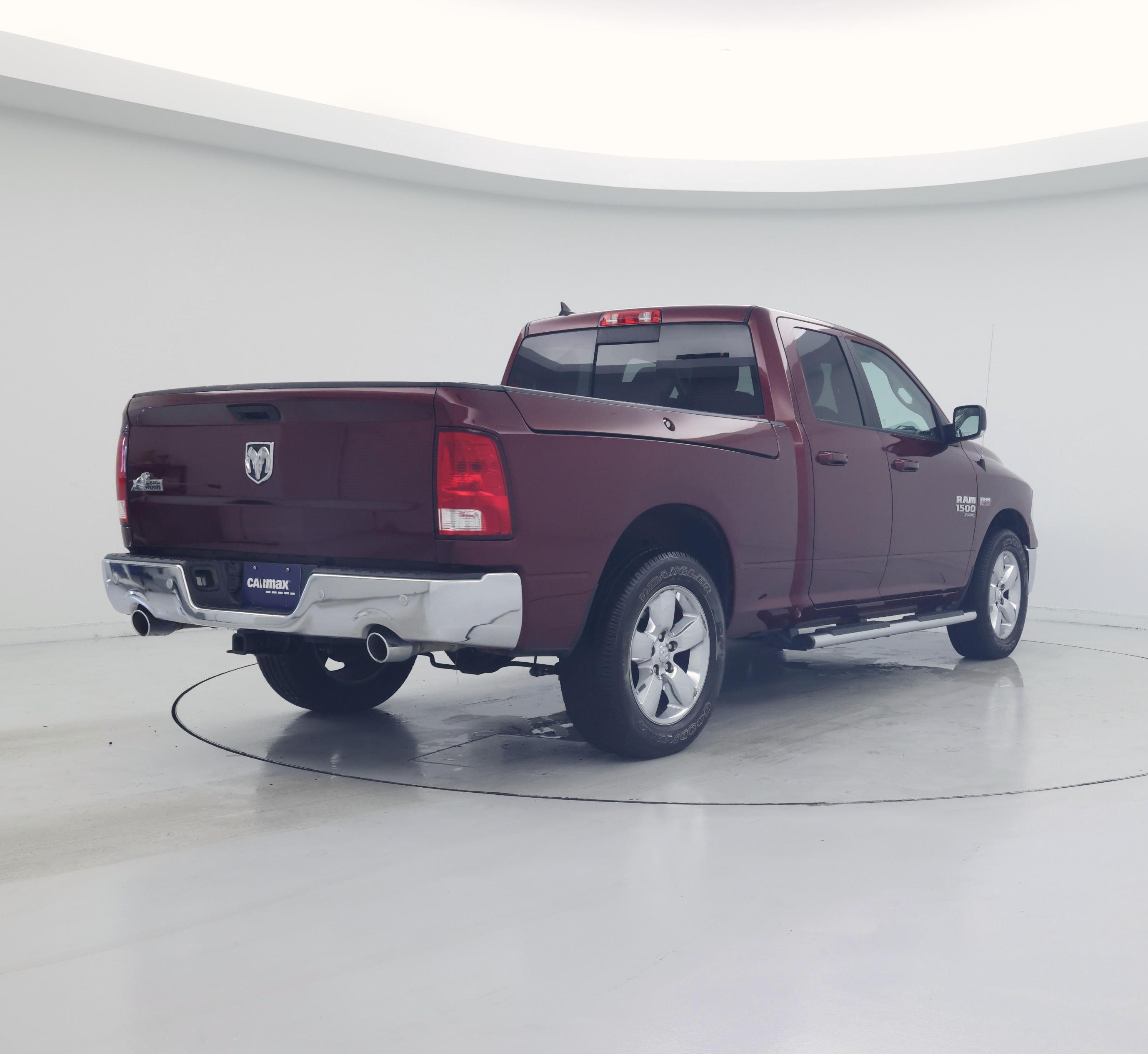 Thumbnail: 2019 RAM 1500 Classic - 8