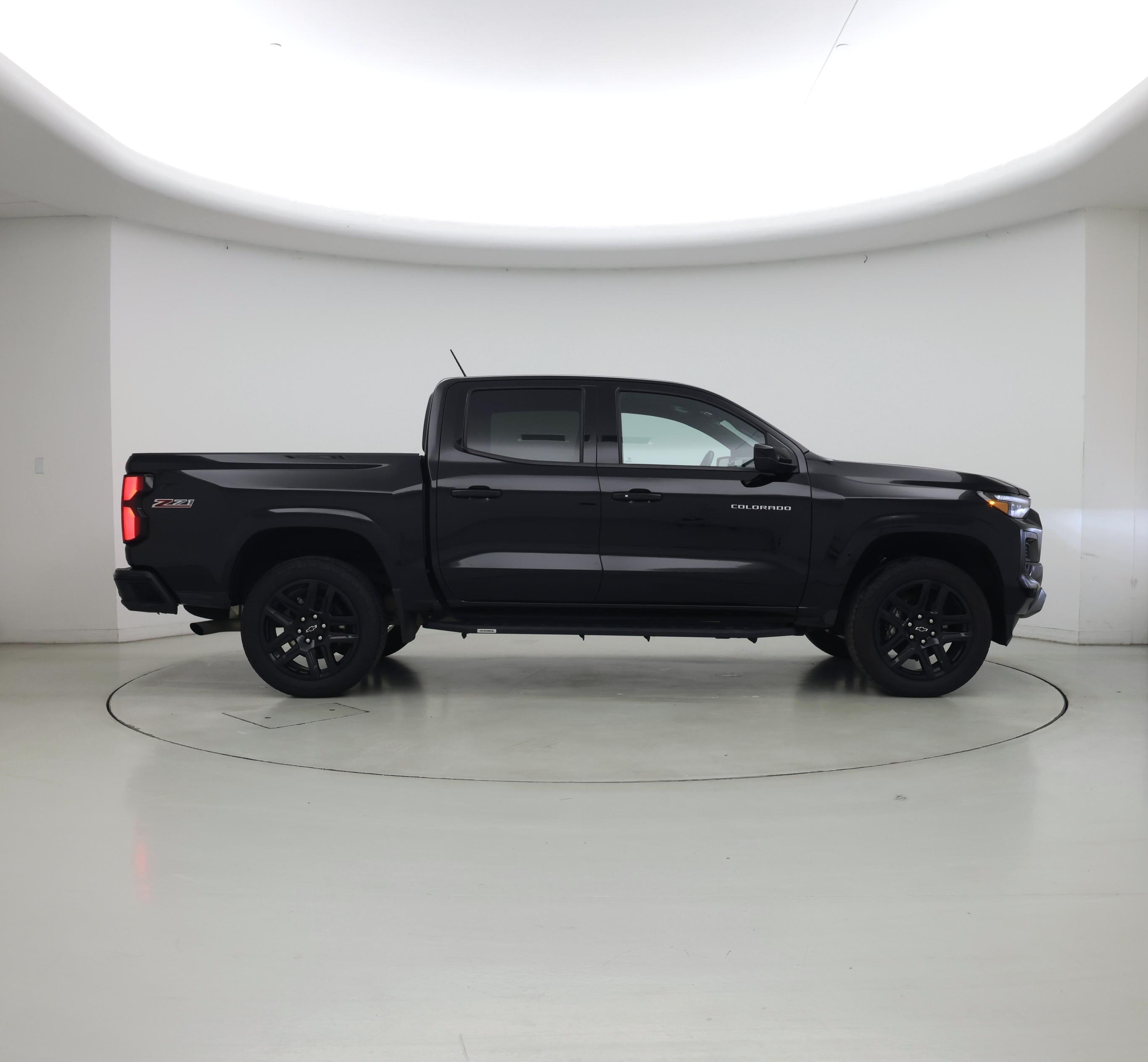 Thumbnail: 2024 Chevrolet Colorado - 7