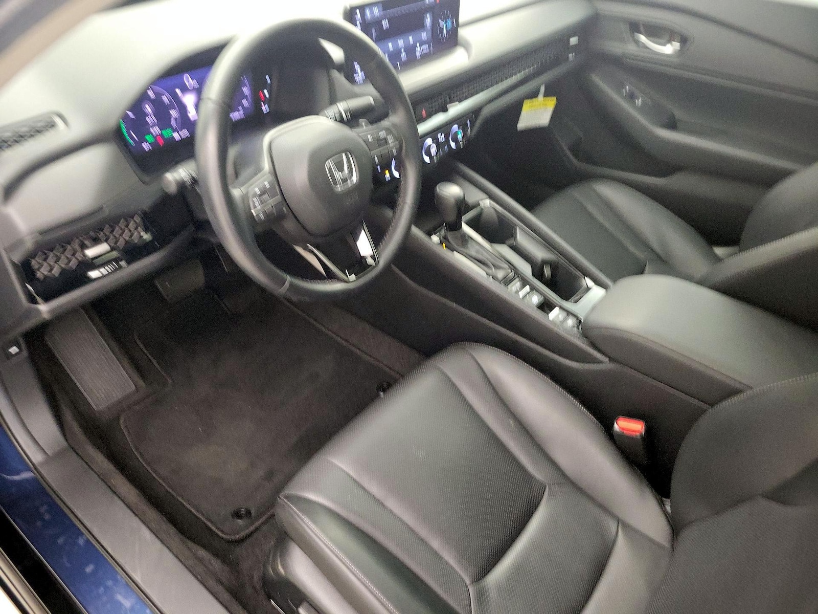 2024 Honda Accord Hybrid EX-L - Photo 12