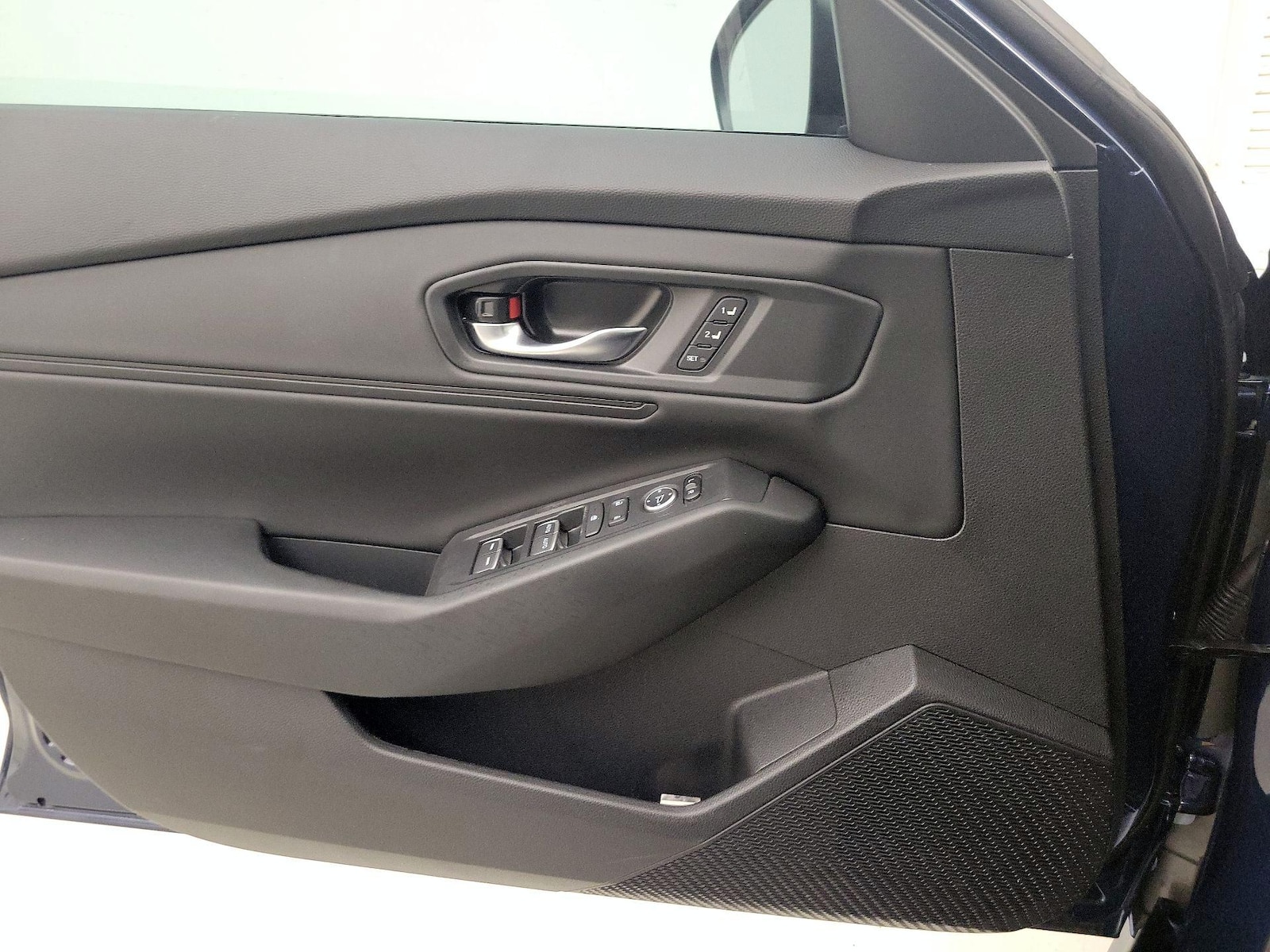 2024 Honda Accord Hybrid EX-L - Photo 13