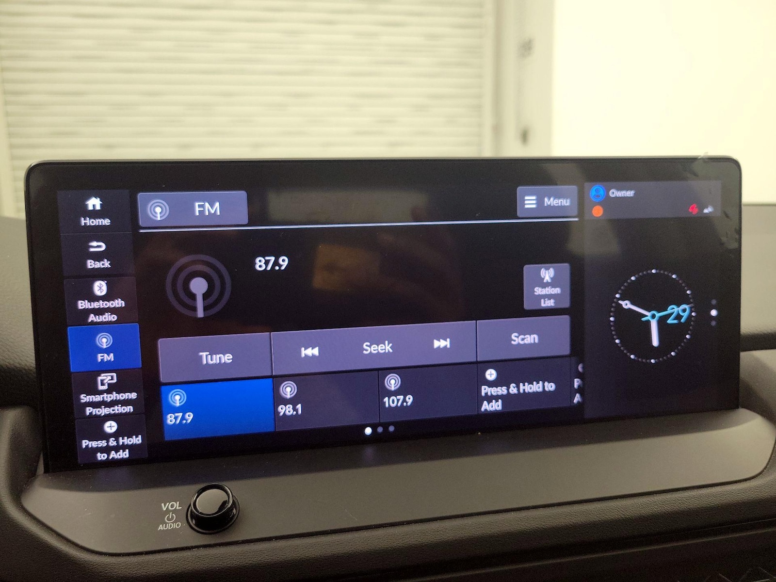 2024 Honda Accord Hybrid EX-L - Photo 15