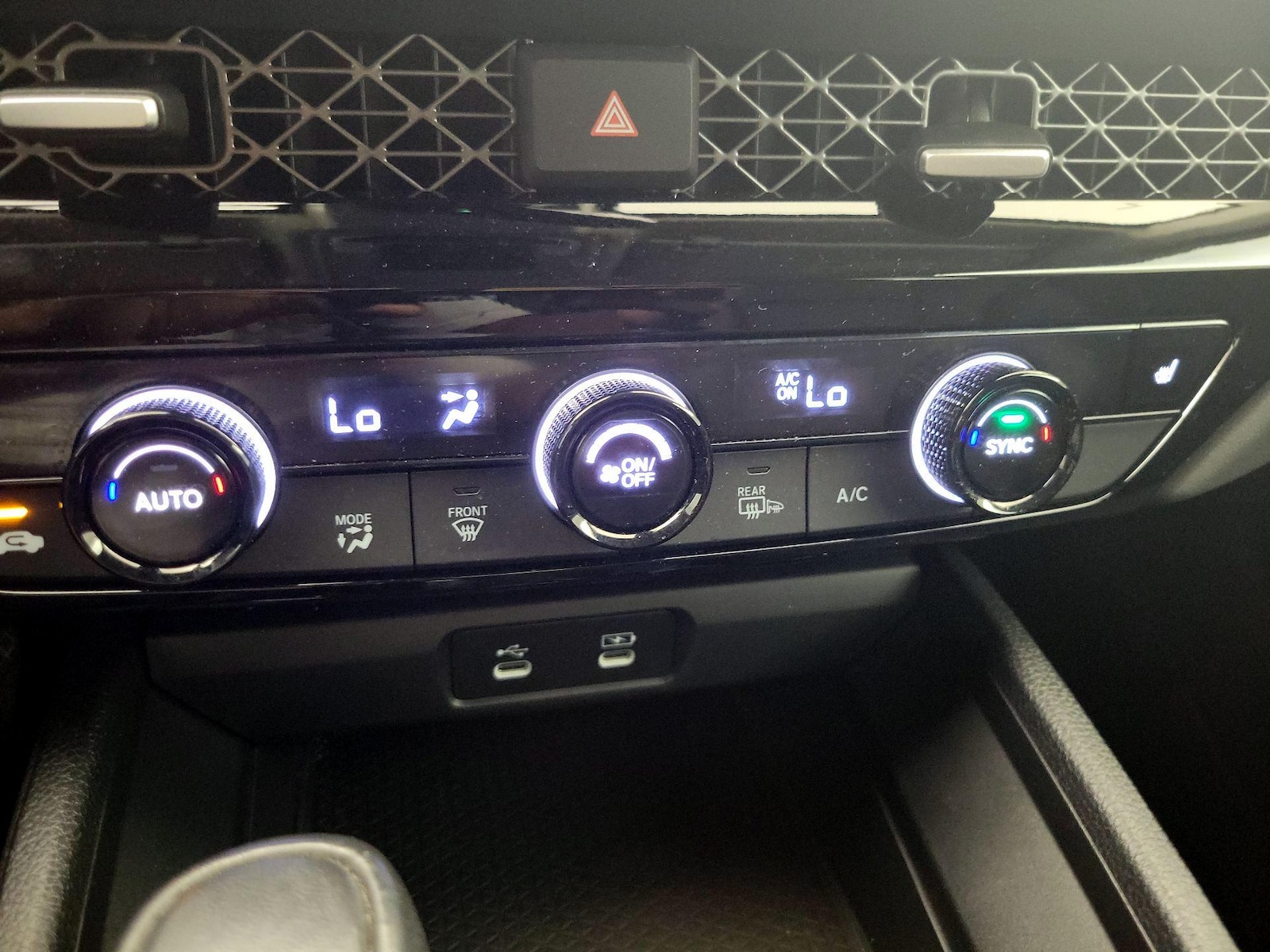 2024 Honda Accord Hybrid EX-L - Photo 16