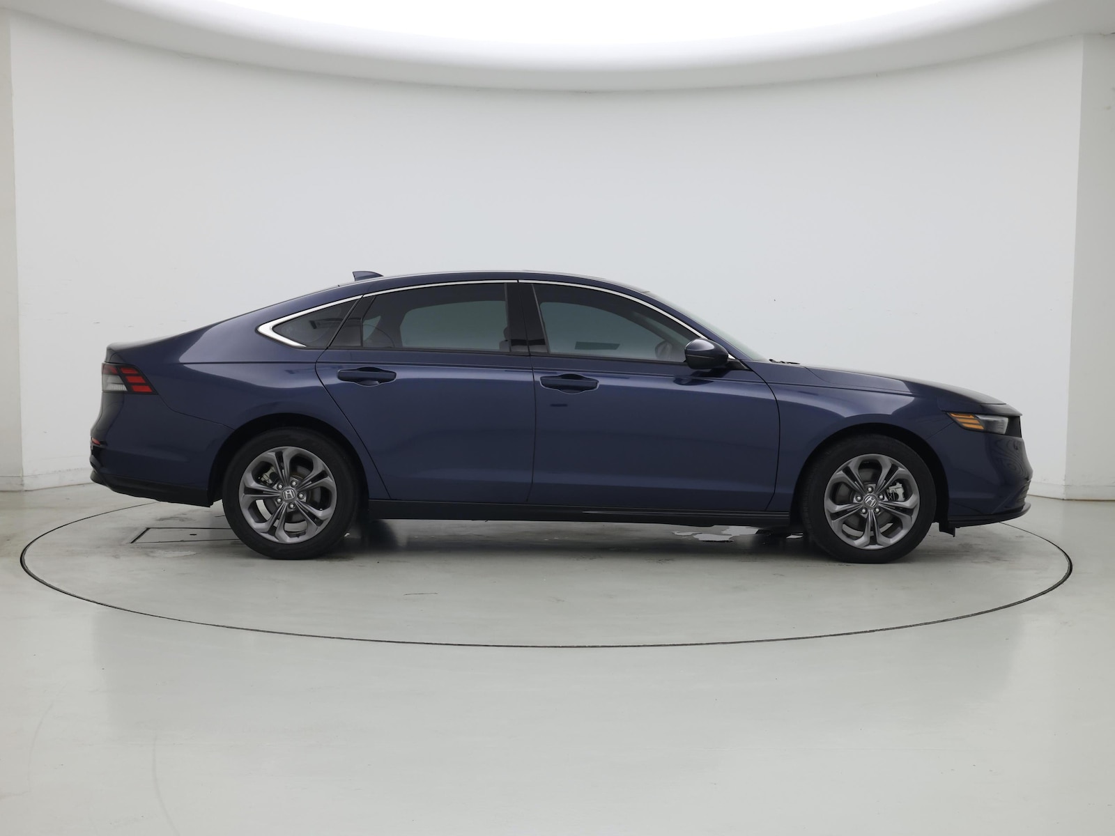 2024 Honda Accord Hybrid EX-L - Photo 7