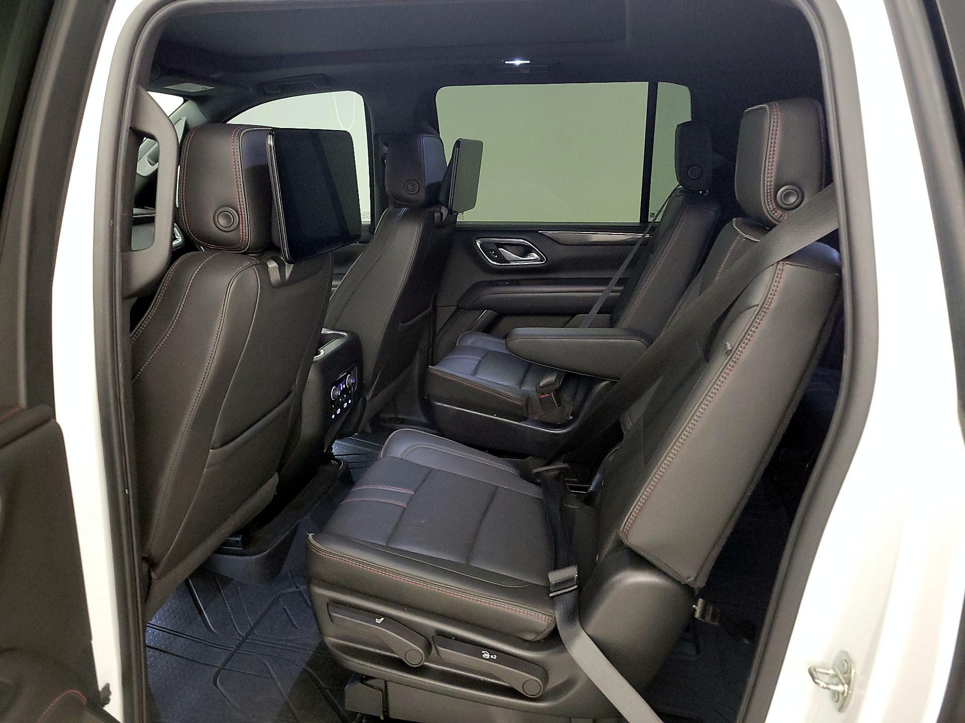 Thumbnail: 2022 Chevrolet Suburban - 20