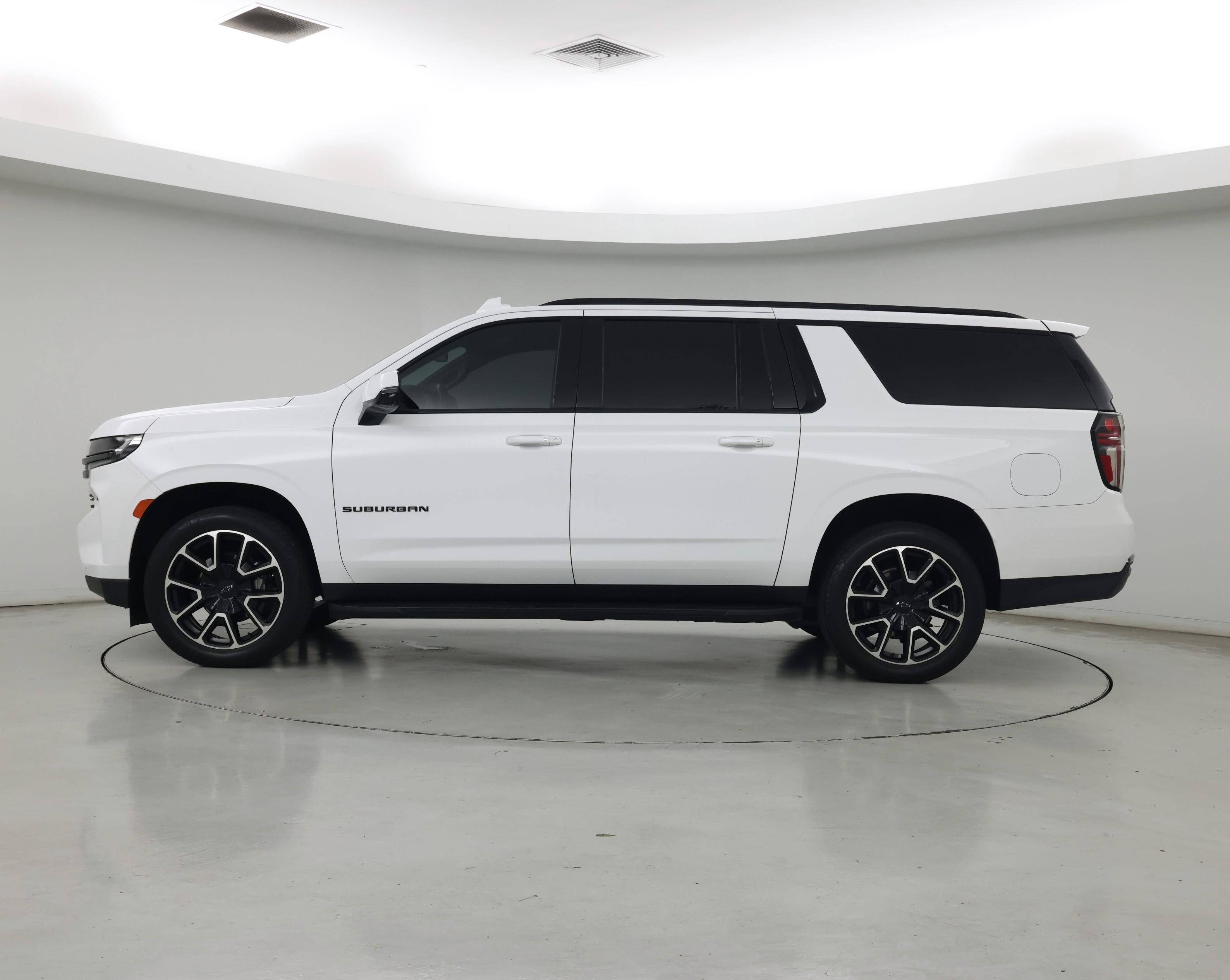 Thumbnail: 2022 Chevrolet Suburban - 3