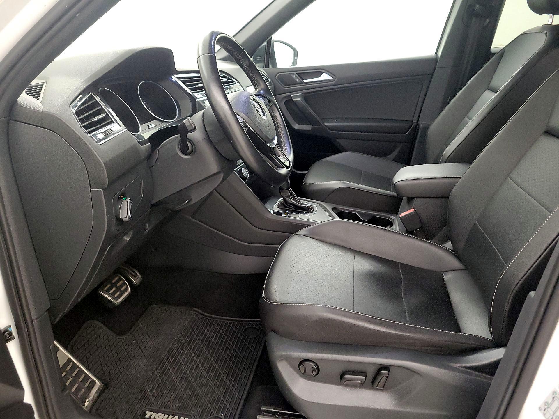 Thumbnail: 2021 Volkswagen Tiguan - 11