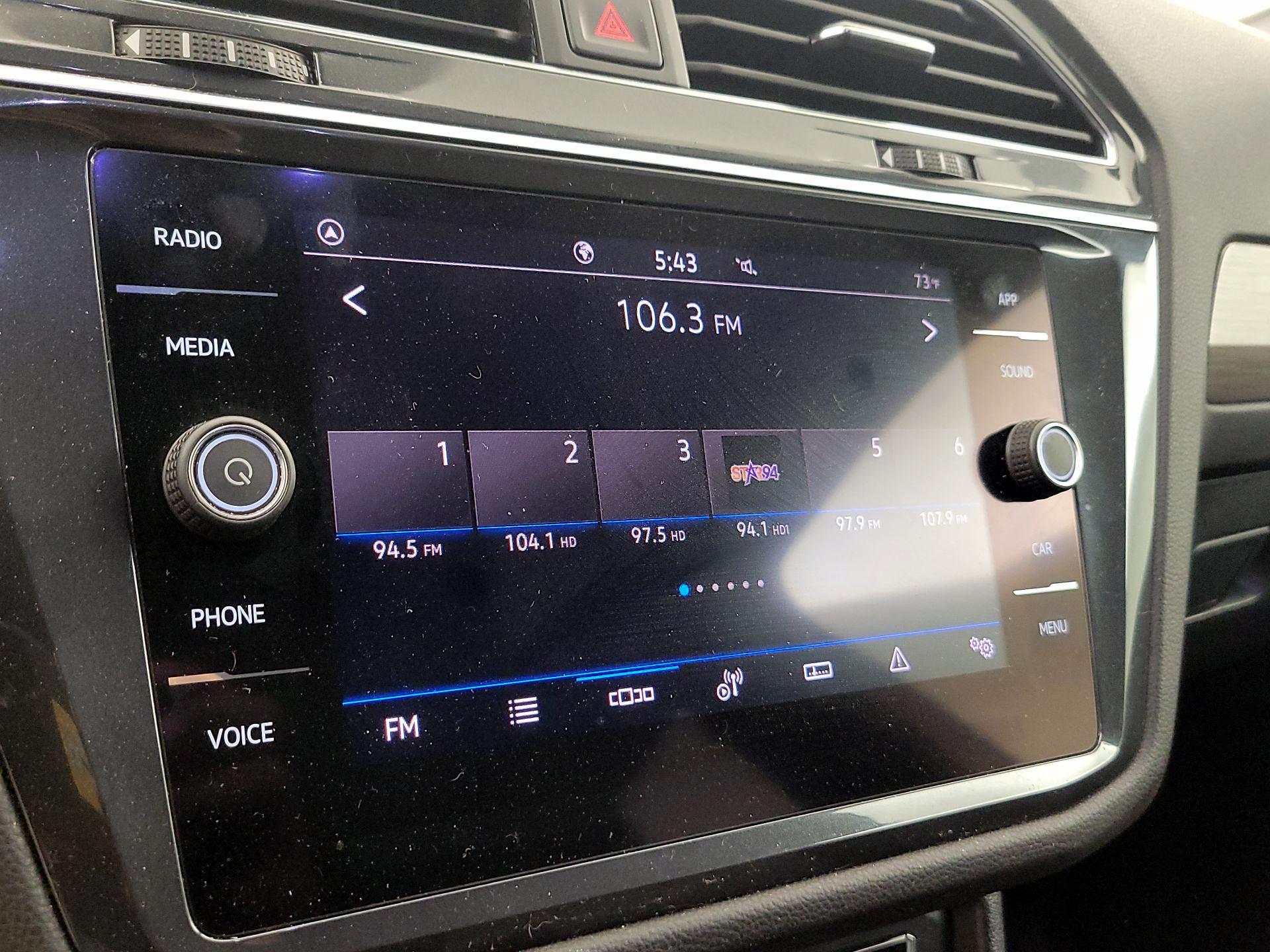 Thumbnail: 2021 Volkswagen Tiguan - 15
