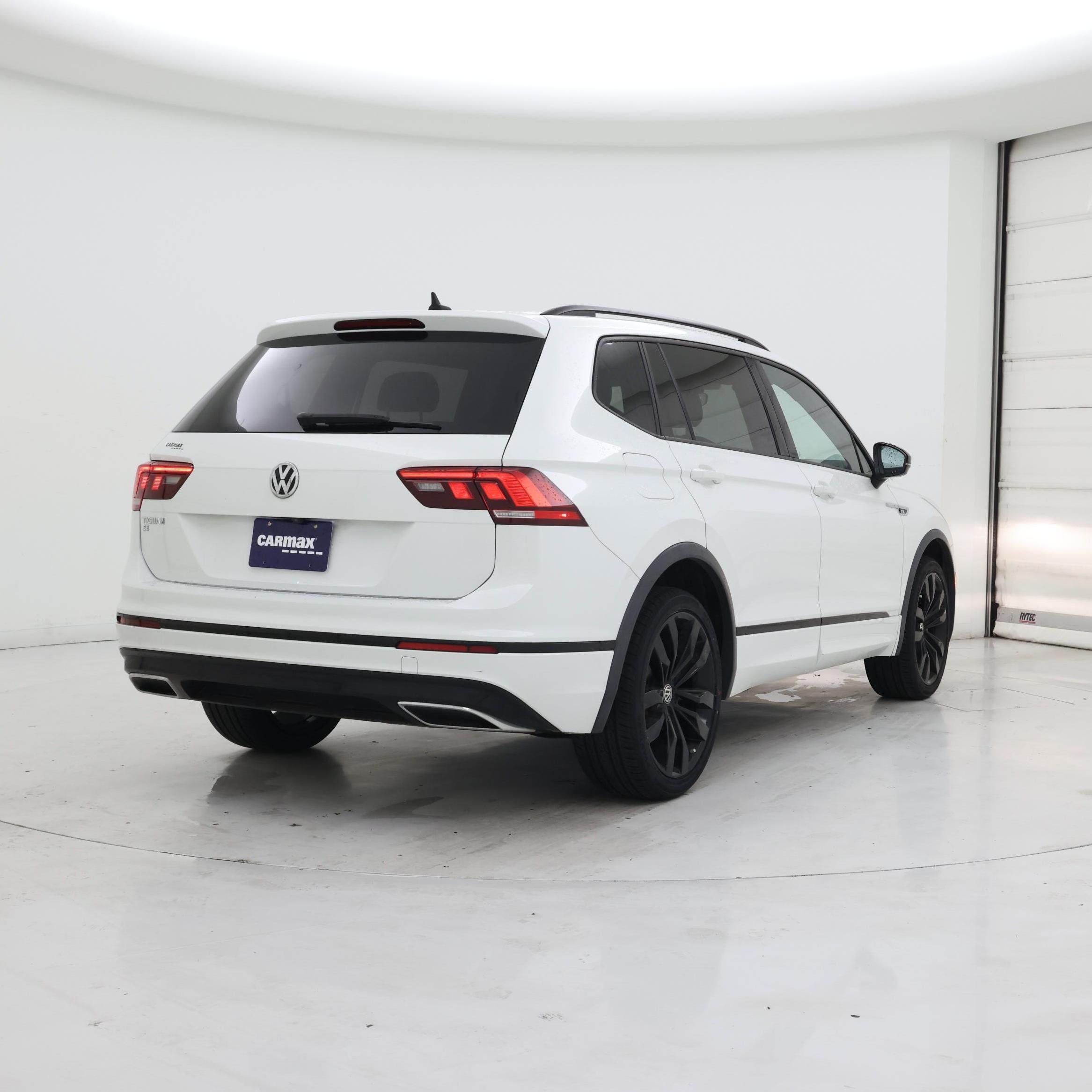 Thumbnail: 2021 Volkswagen Tiguan - 8