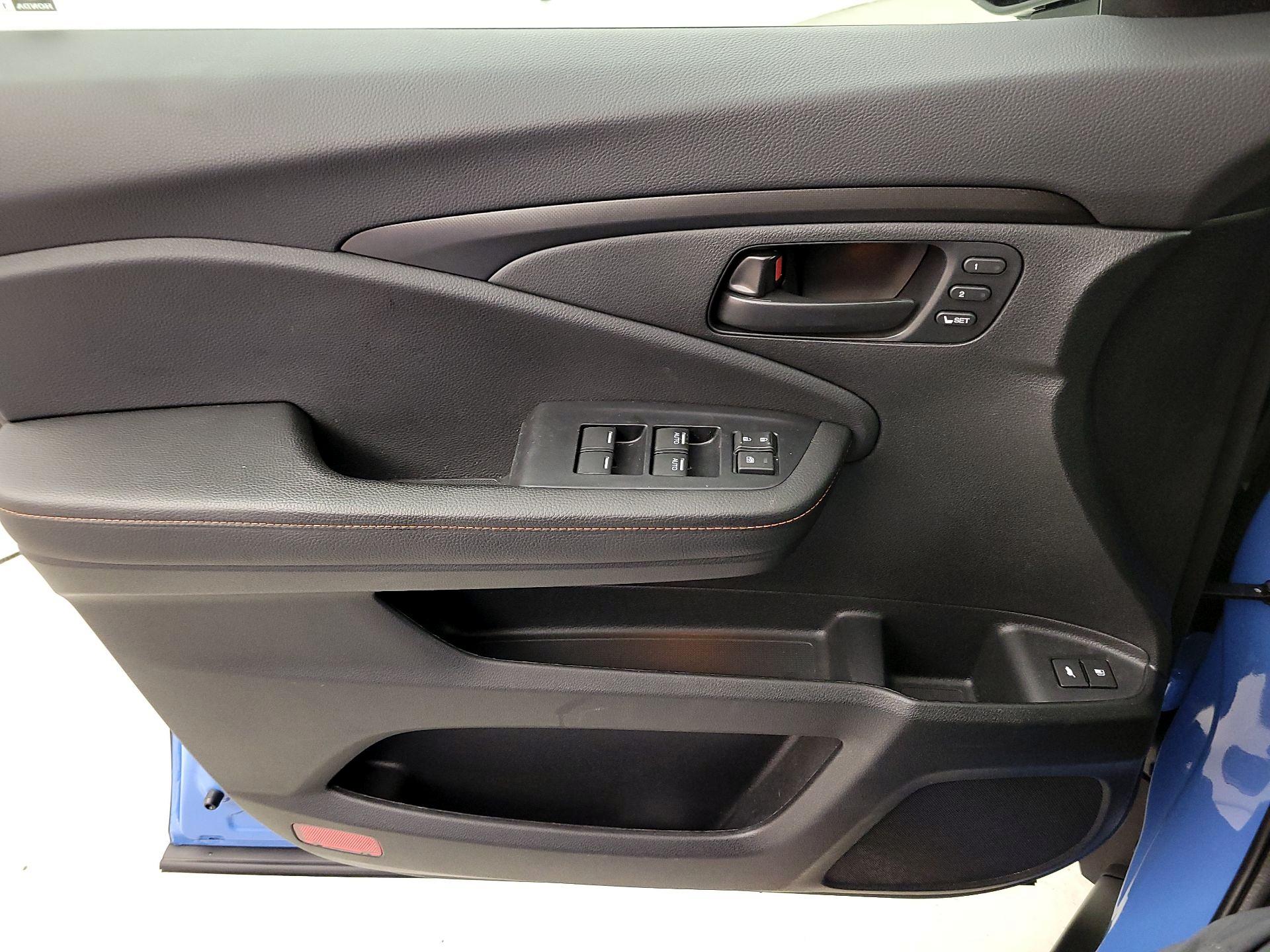 Thumbnail: 2025 Honda Passport - 12