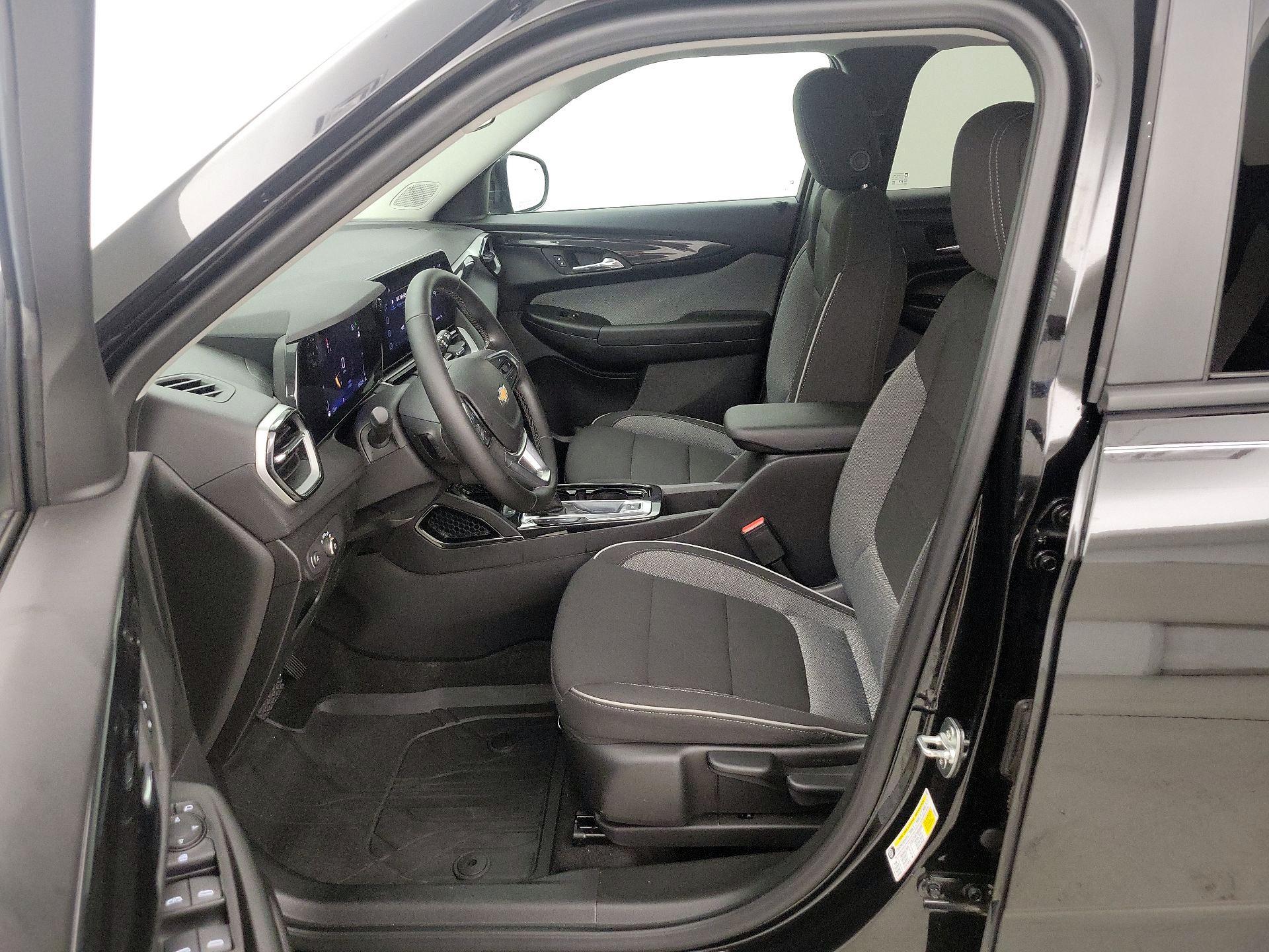 Thumbnail: 2024 Chevrolet TrailBlazer - 11