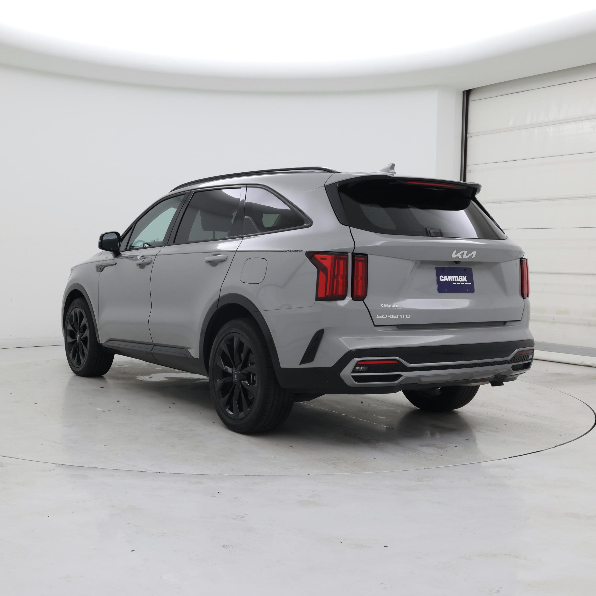 Thumbnail: 2023 Kia Sorento - 2