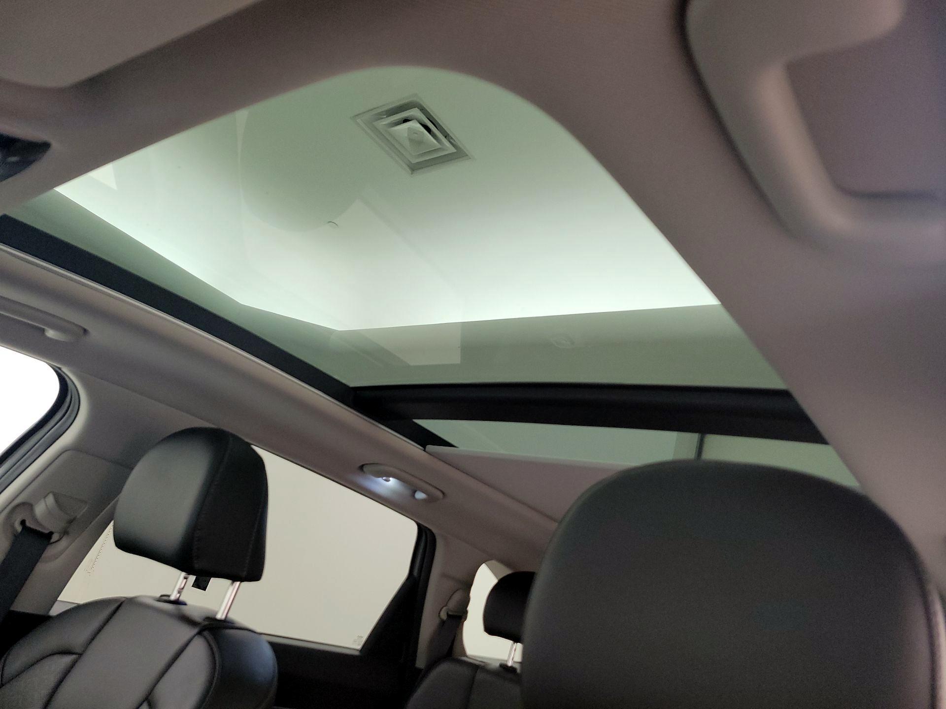 Thumbnail: 2023 Kia Sorento - 20