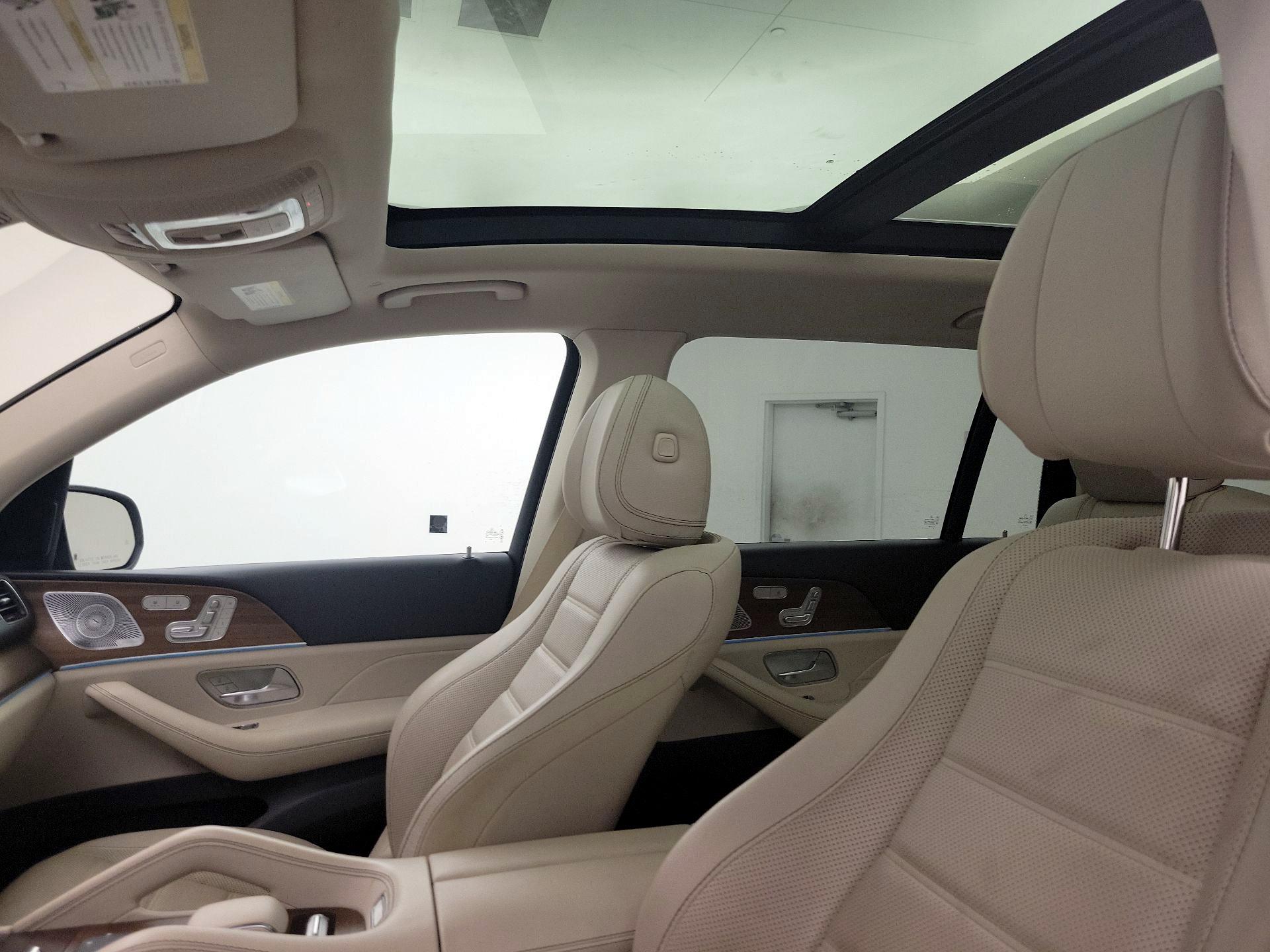 Thumbnail: 2020 Mercedes-Benz GLS - 20