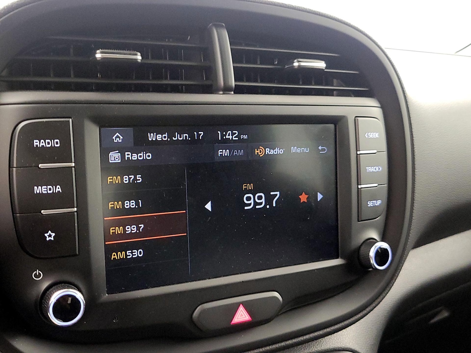 2025 Kia Soul LX - Photo 16
