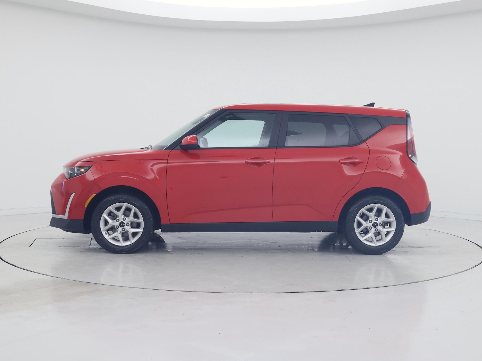 2025 Kia Soul LX - Photo 4