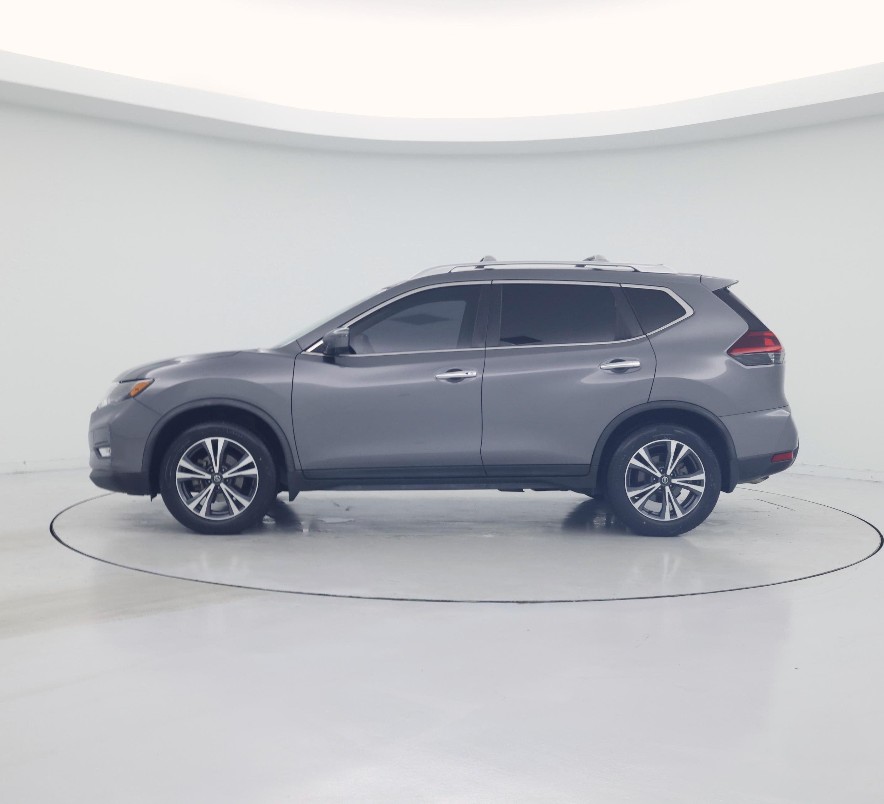 Thumbnail: 2019 Nissan Rogue - 3