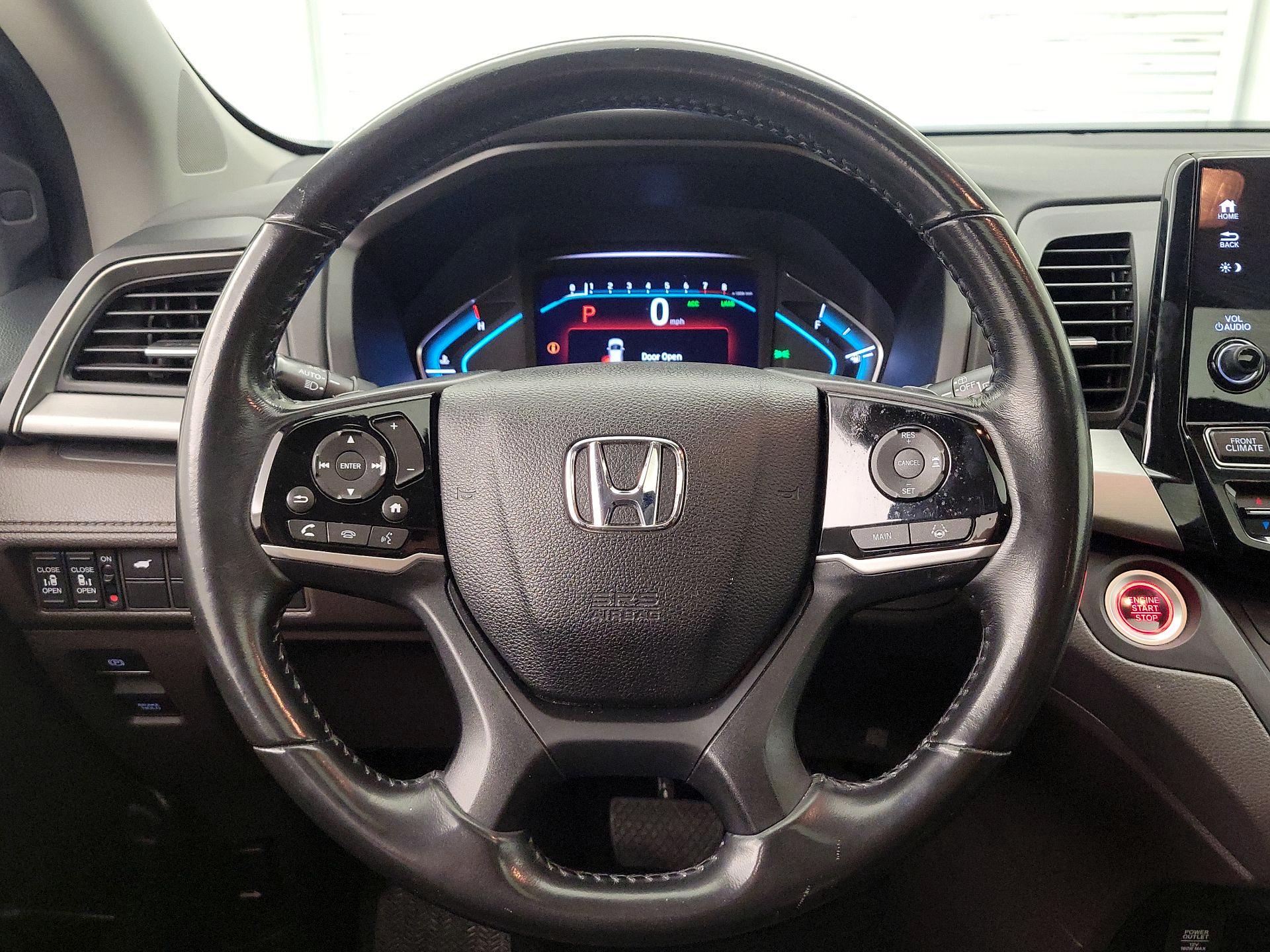 Thumbnail: 2018 Honda Odyssey - 10