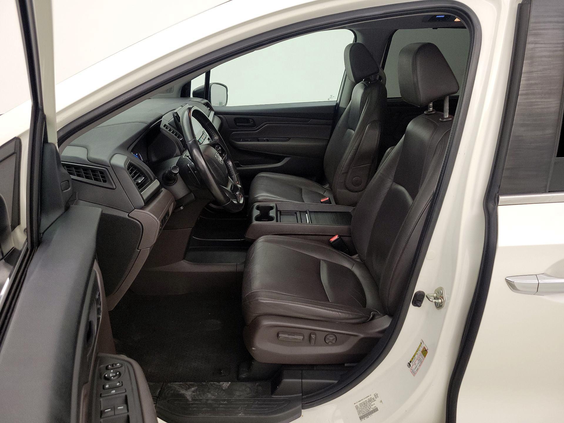 Thumbnail: 2018 Honda Odyssey - 11