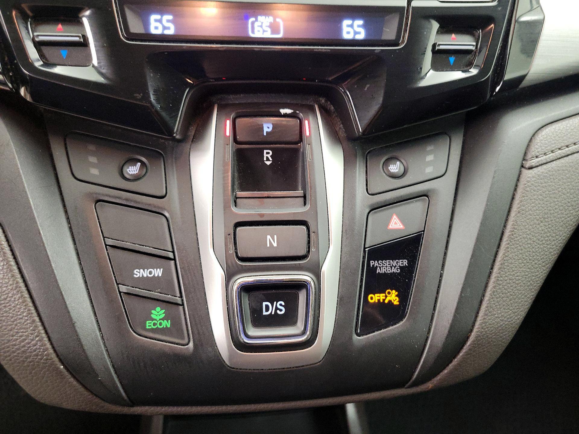 Thumbnail: 2018 Honda Odyssey - 17