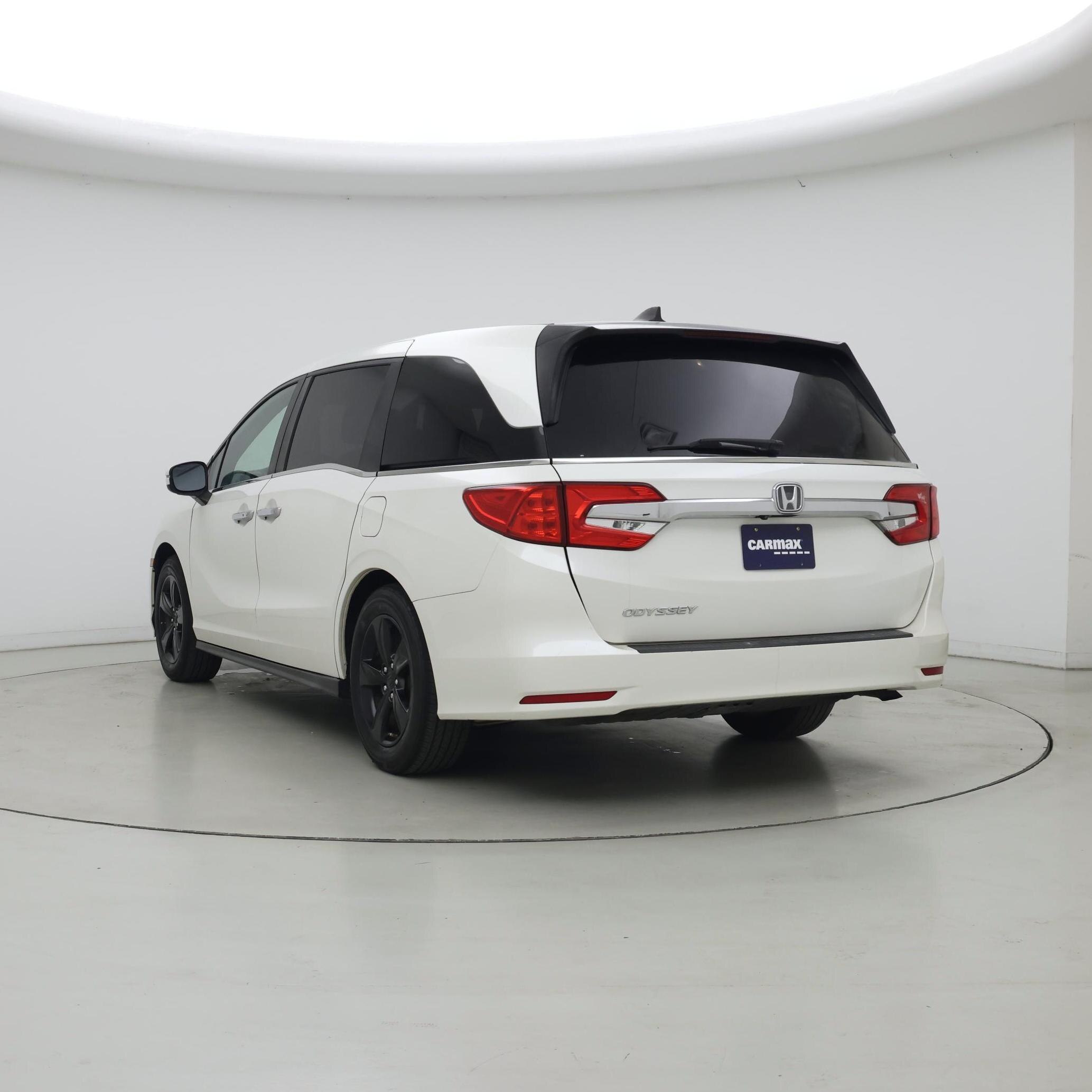 Thumbnail: 2018 Honda Odyssey - 2