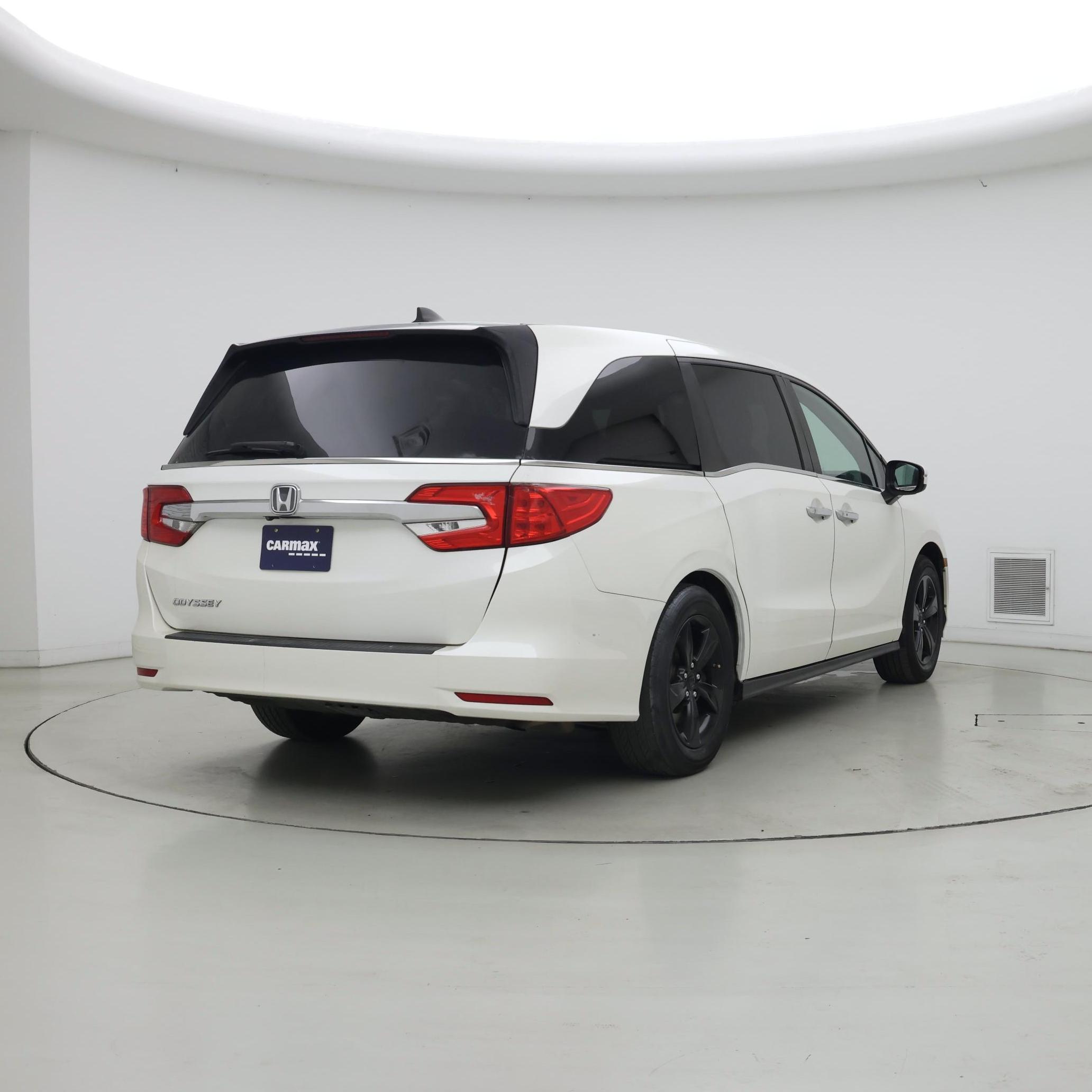 Thumbnail: 2018 Honda Odyssey - 8