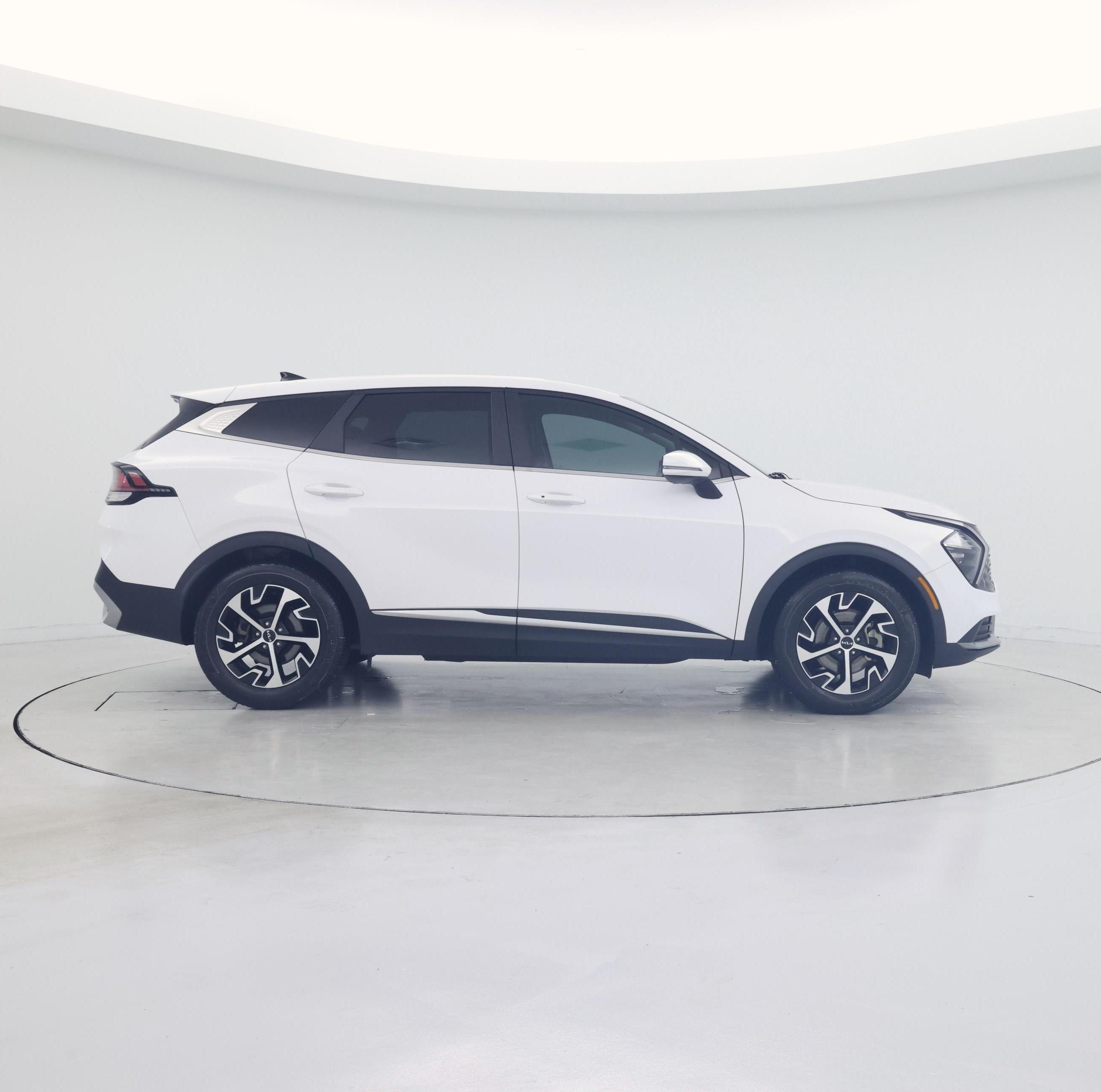 Thumbnail: 2023 Kia Sportage - 7