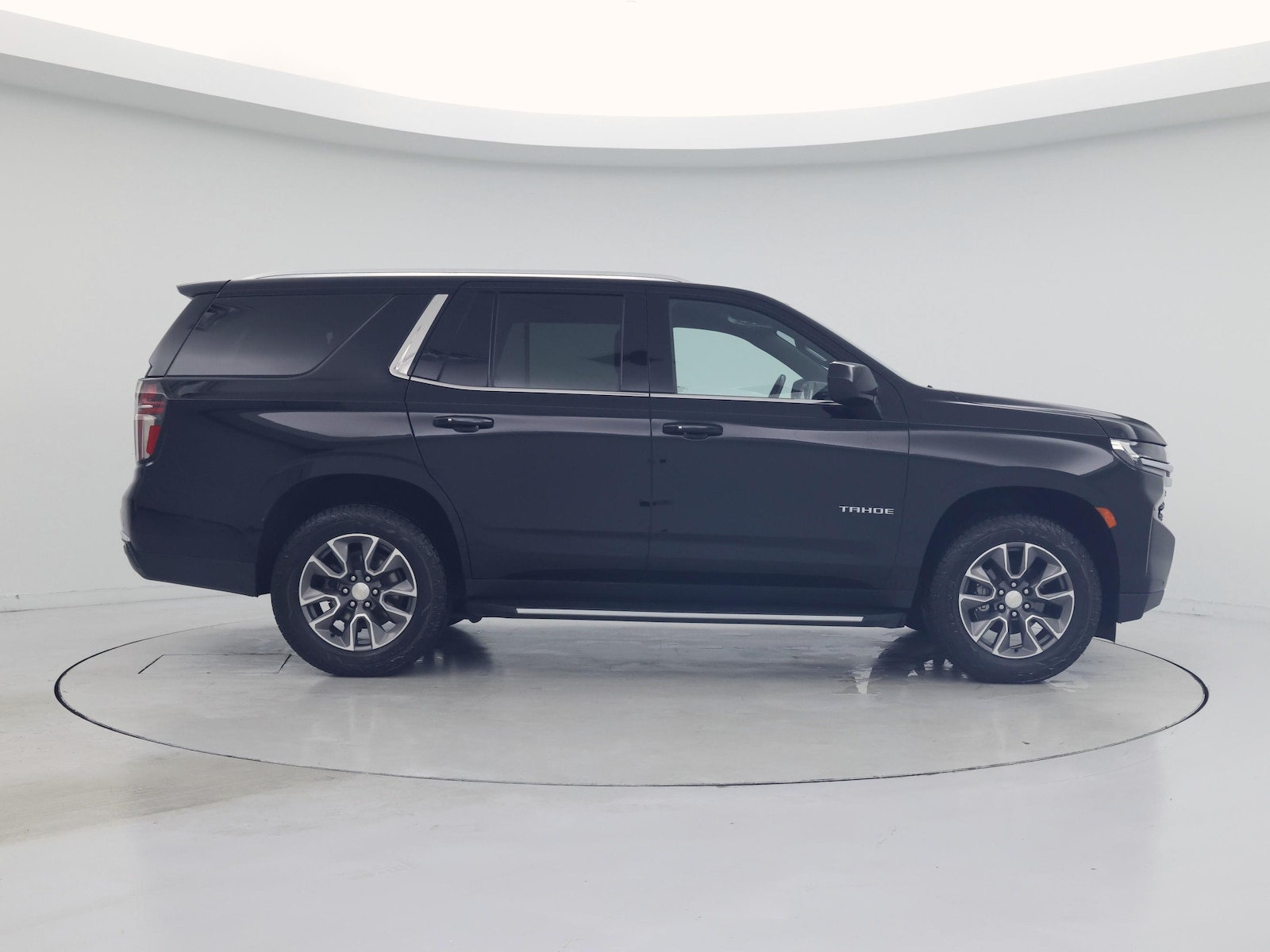 2023 Chevrolet Tahoe LS - Photo 8