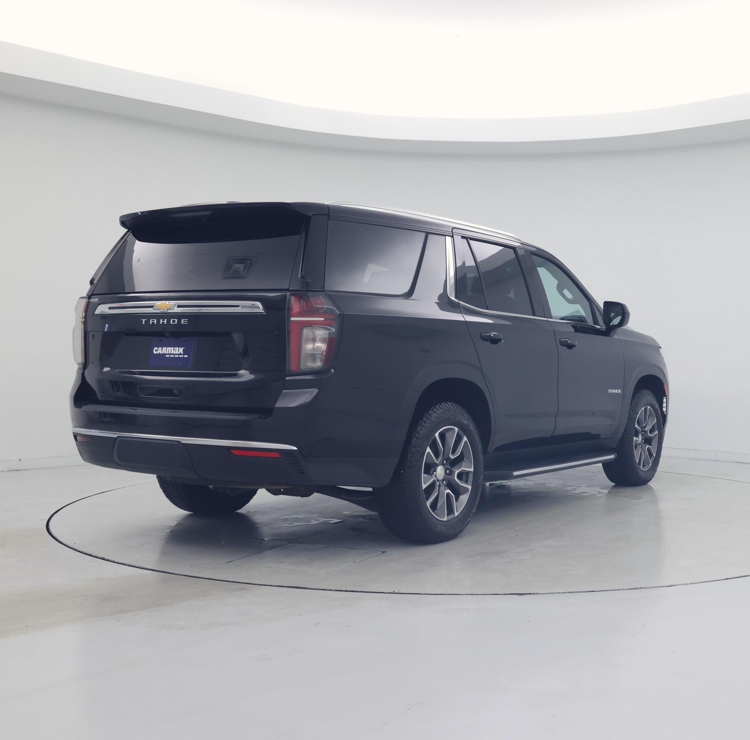Thumbnail: 2023 Chevrolet Tahoe - 8