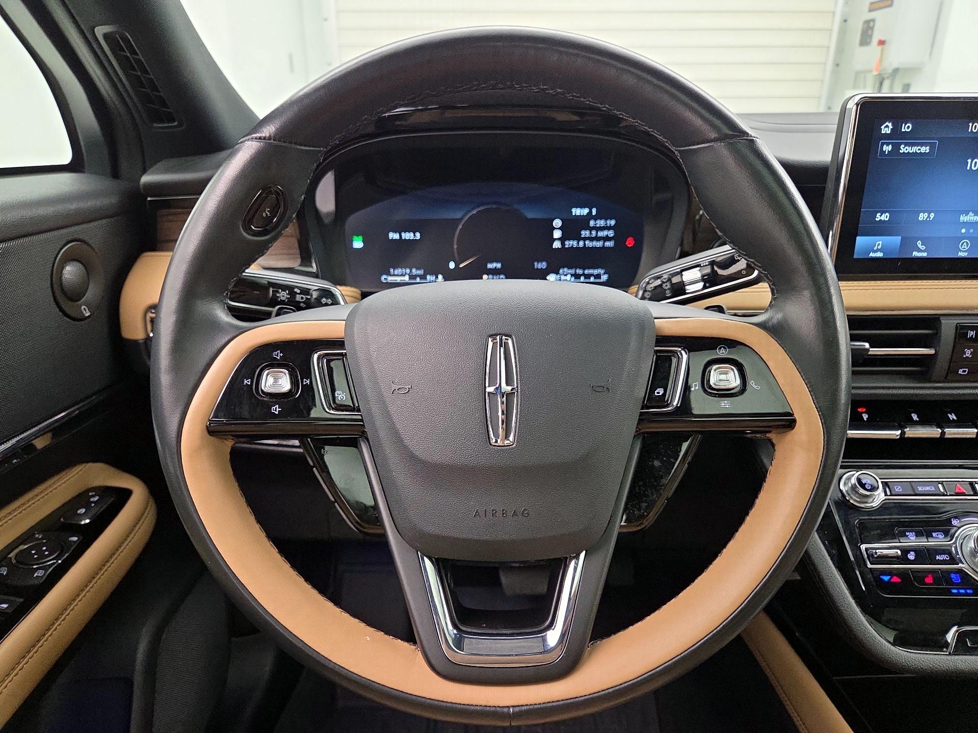 Thumbnail: 2022 Lincoln Corsair - 10