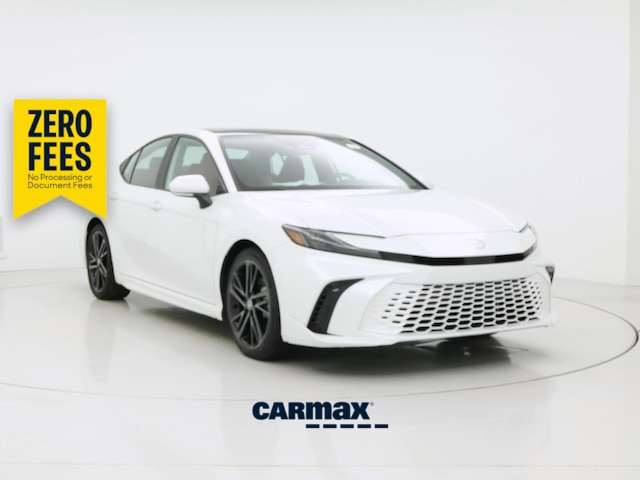 White 2025 Toyota Camry Sedan Front-Wheel Drive Automatic