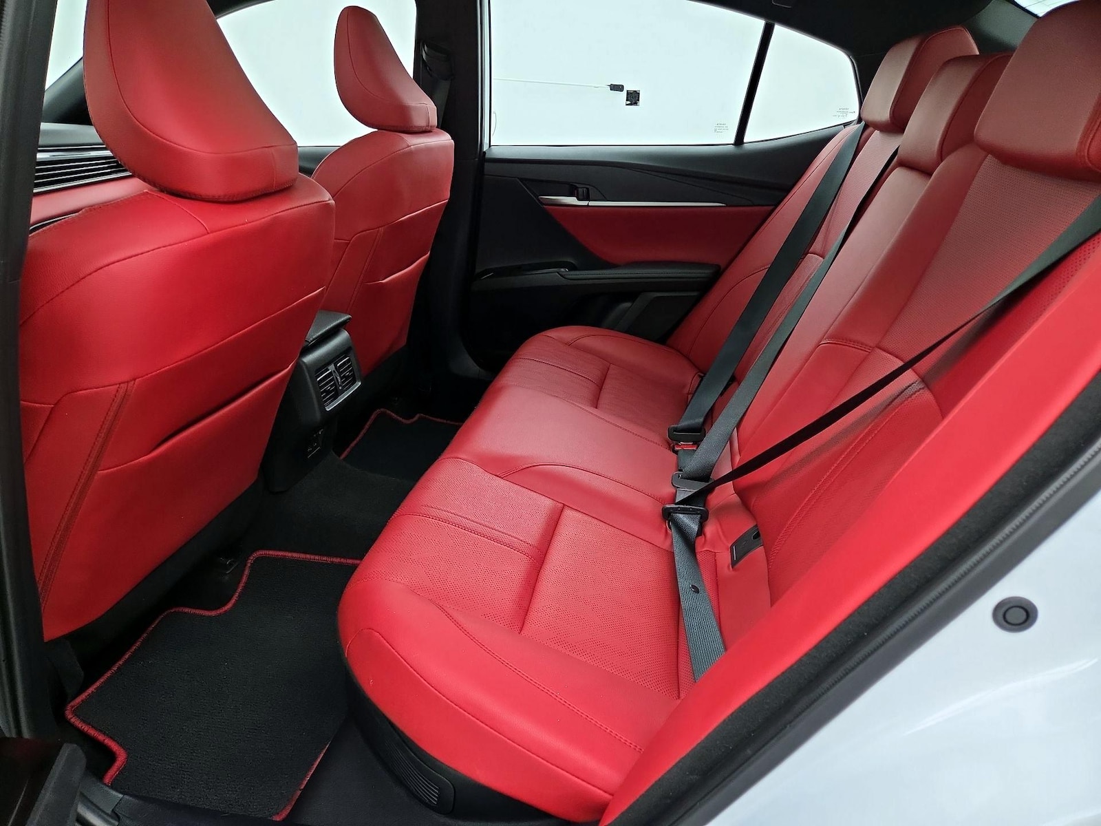 2025 Toyota Camry XSE - Photo 21