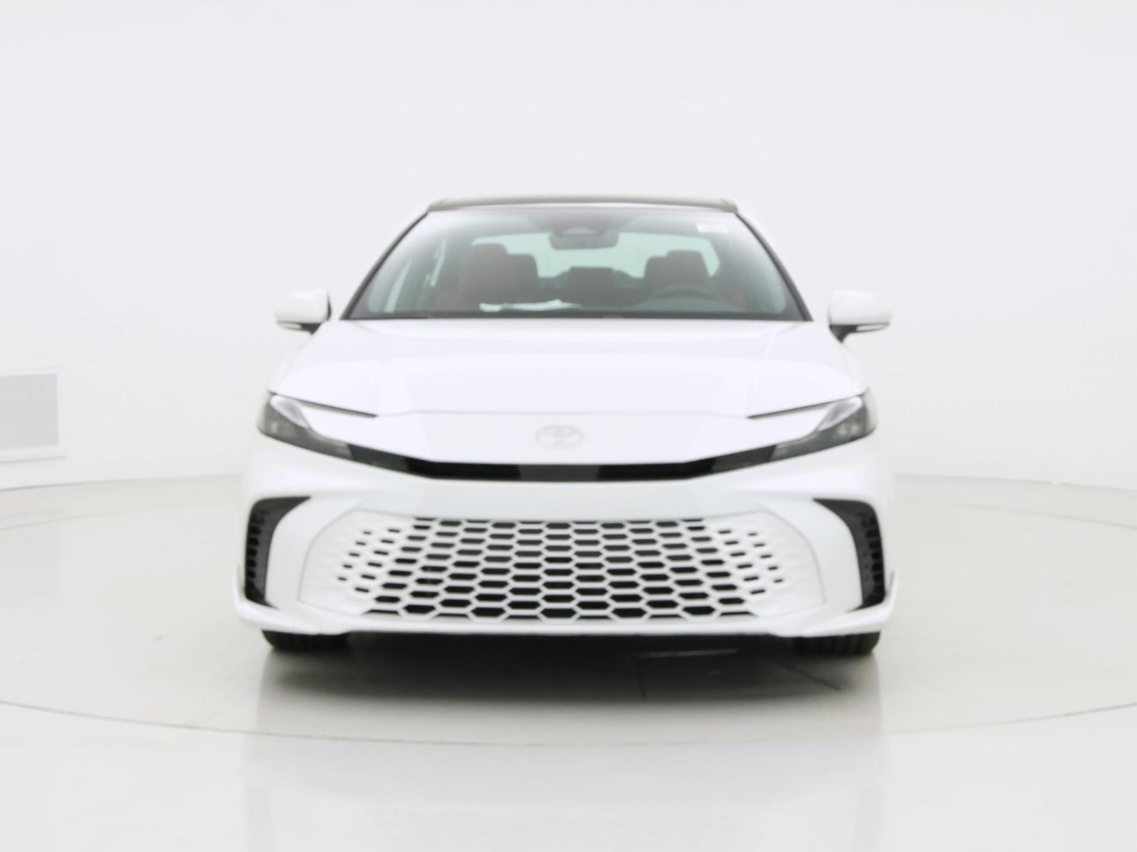 2025 Toyota Camry XSE - Photo 6