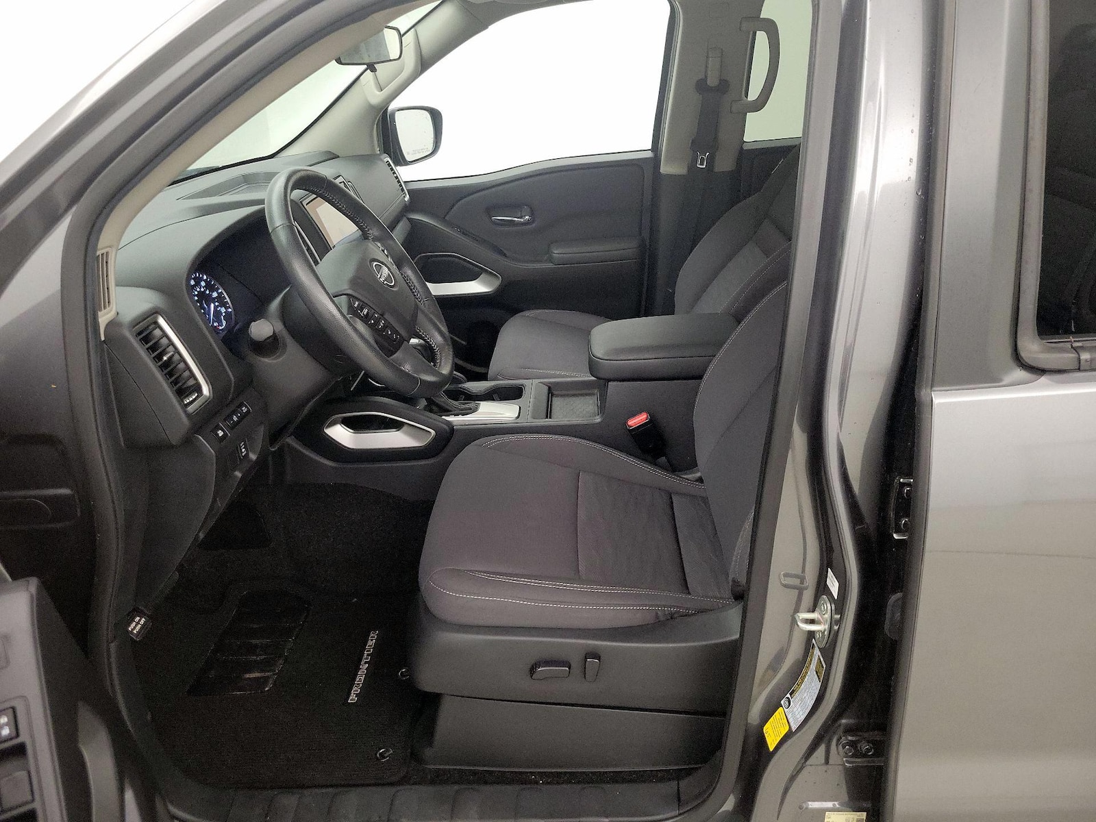 2022 Nissan Frontier SV - Photo 12