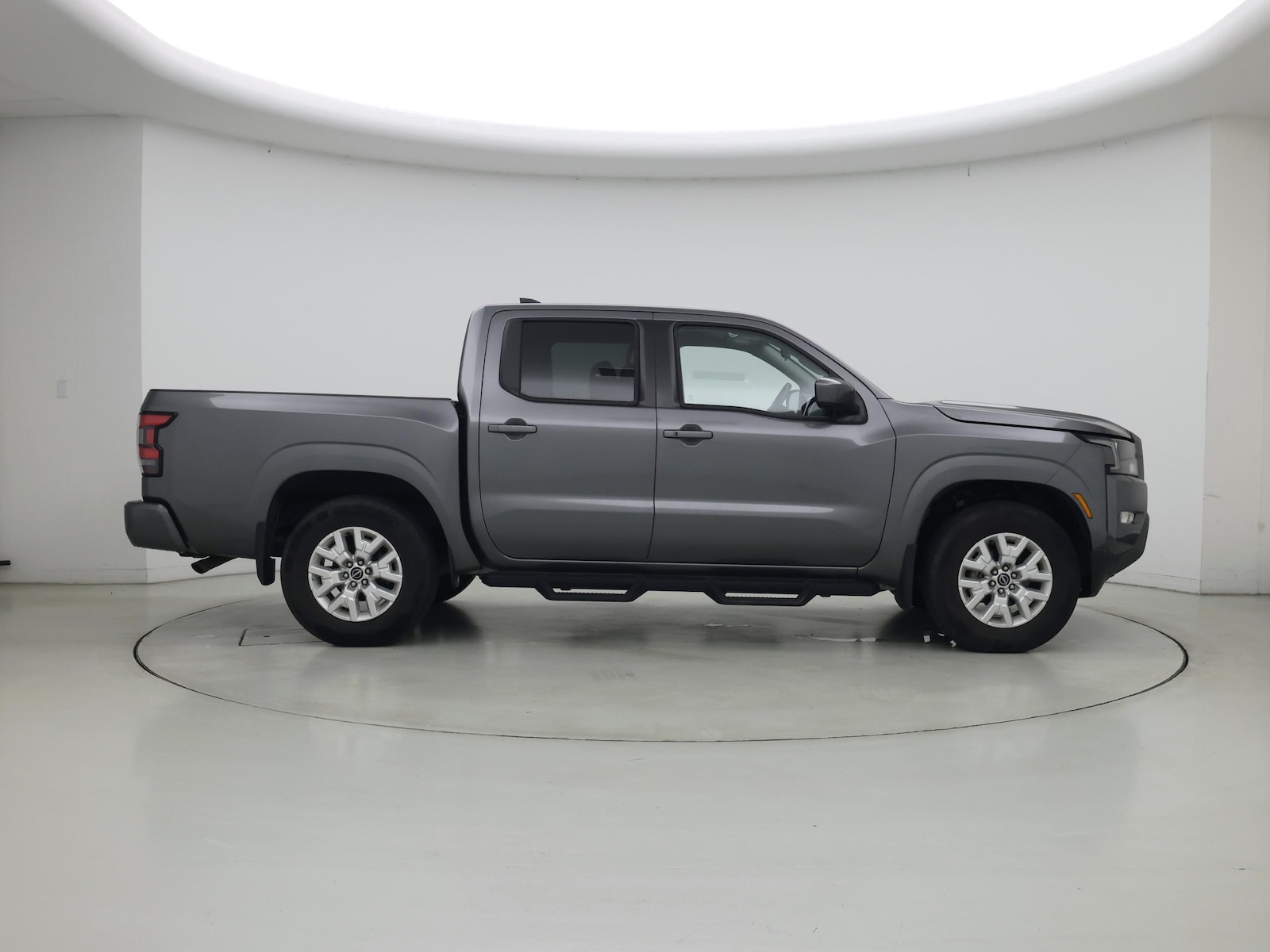2022 Nissan Frontier SV - Photo 8