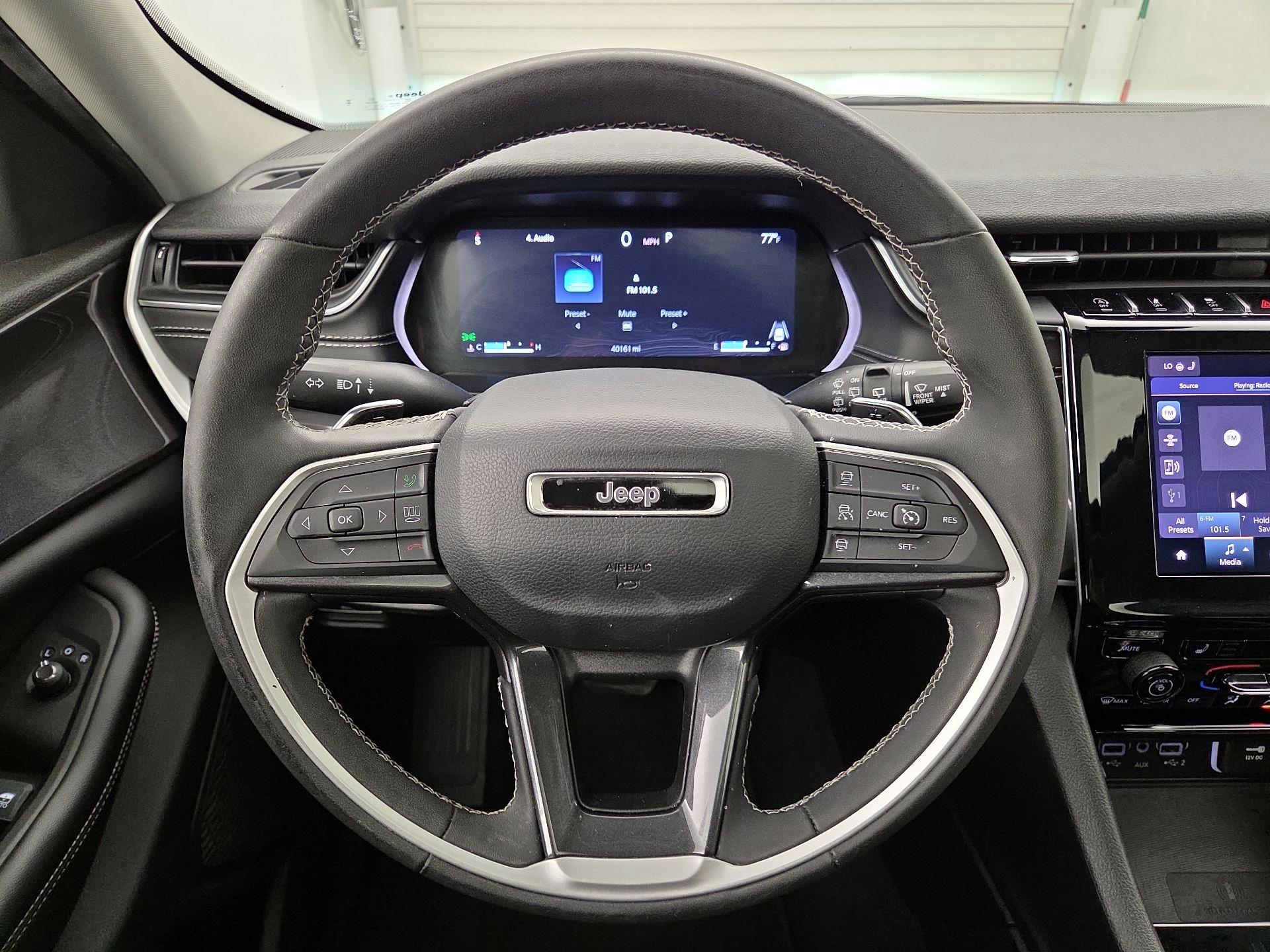 Thumbnail: 2023 Jeep Grand Cherokee - 10