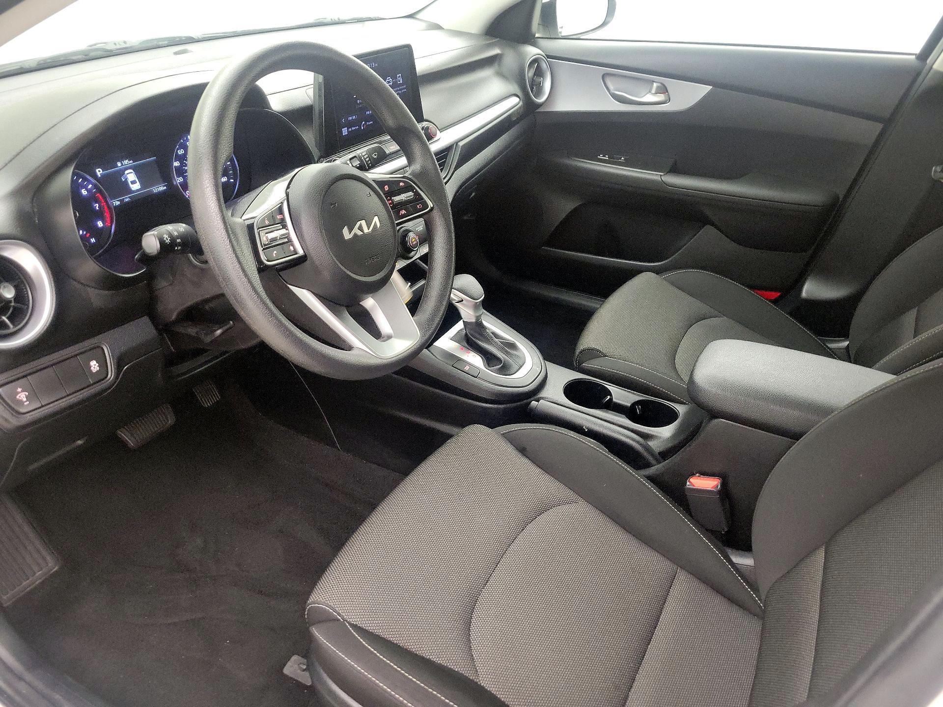 Thumbnail: 2024 Kia Forte - 11