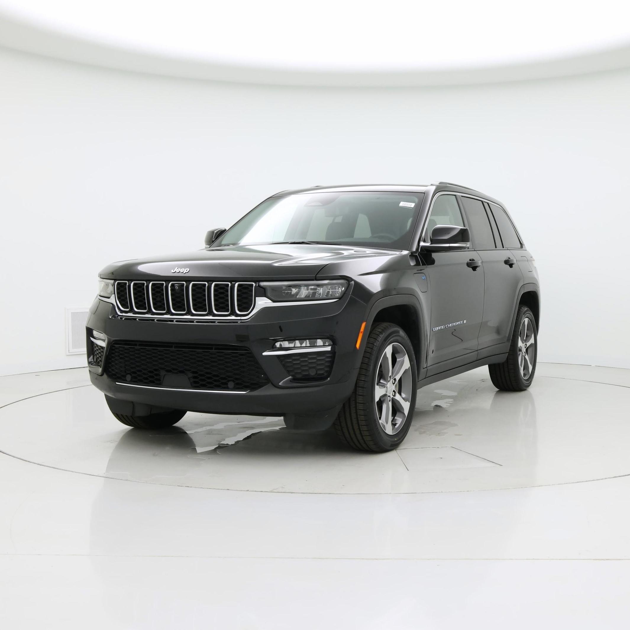Thumbnail: 2023 Jeep Grand Cherokee - 4