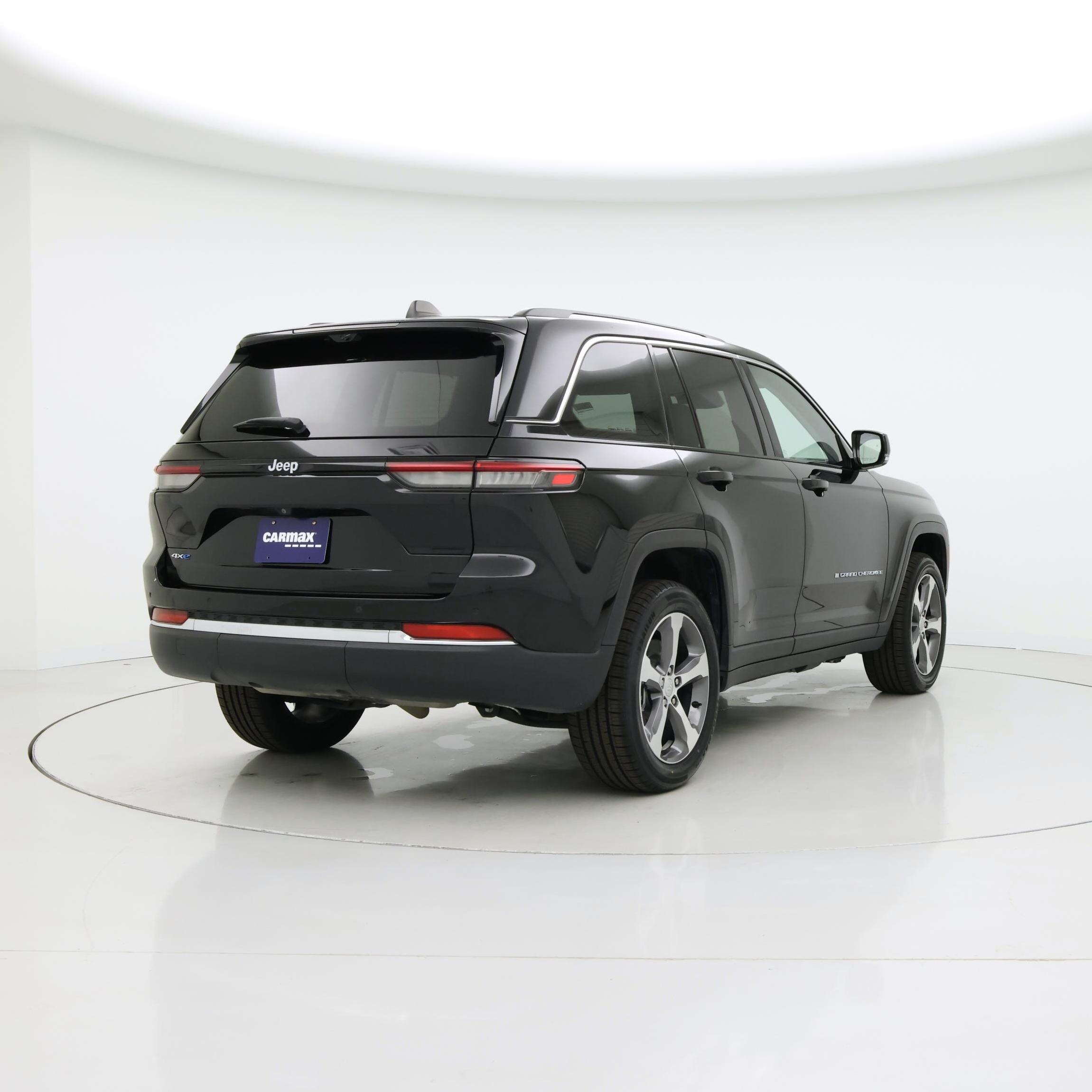 Thumbnail: 2023 Jeep Grand Cherokee - 8