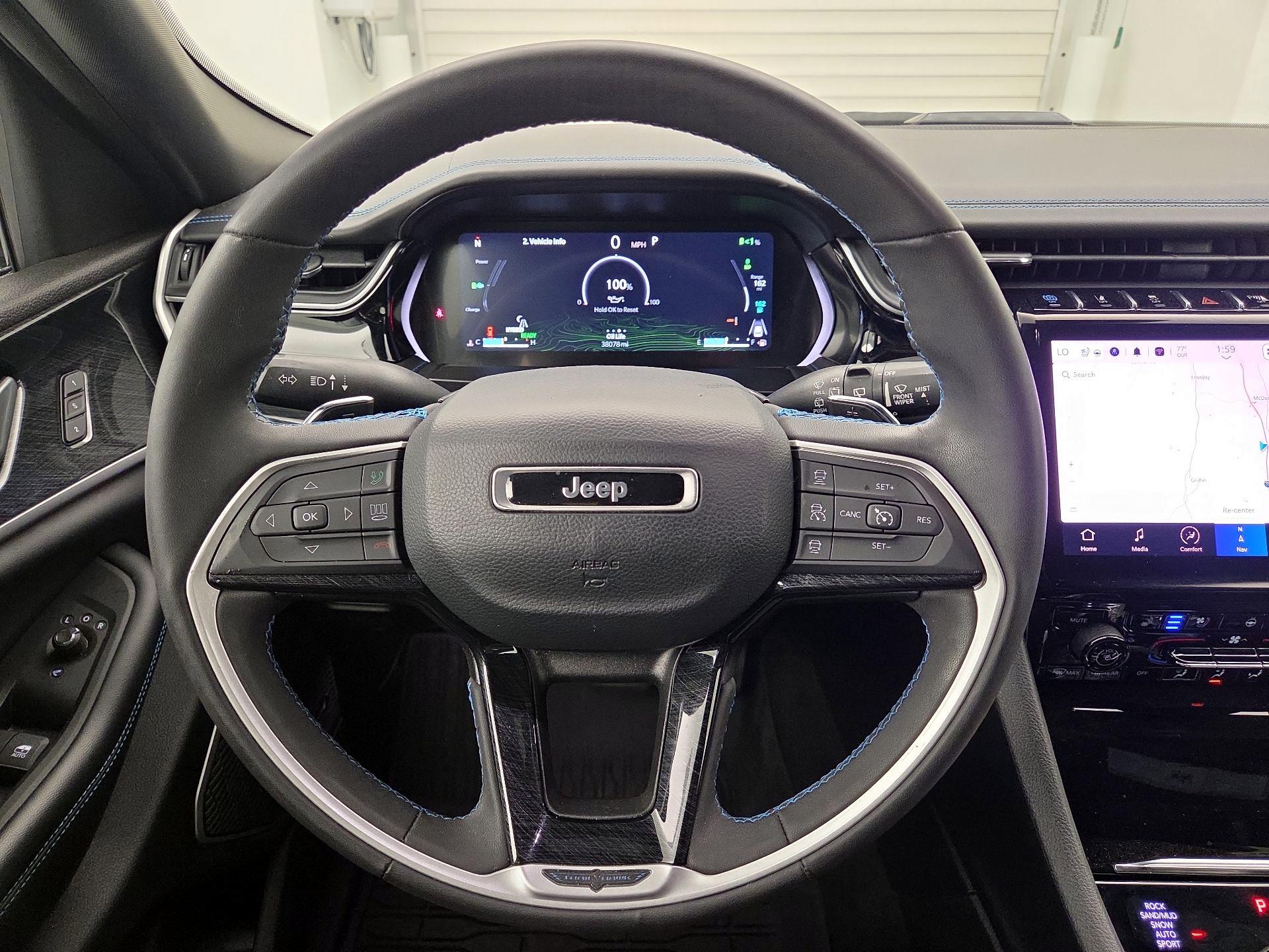 Thumbnail: 2022 Jeep Grand Cherokee - 10