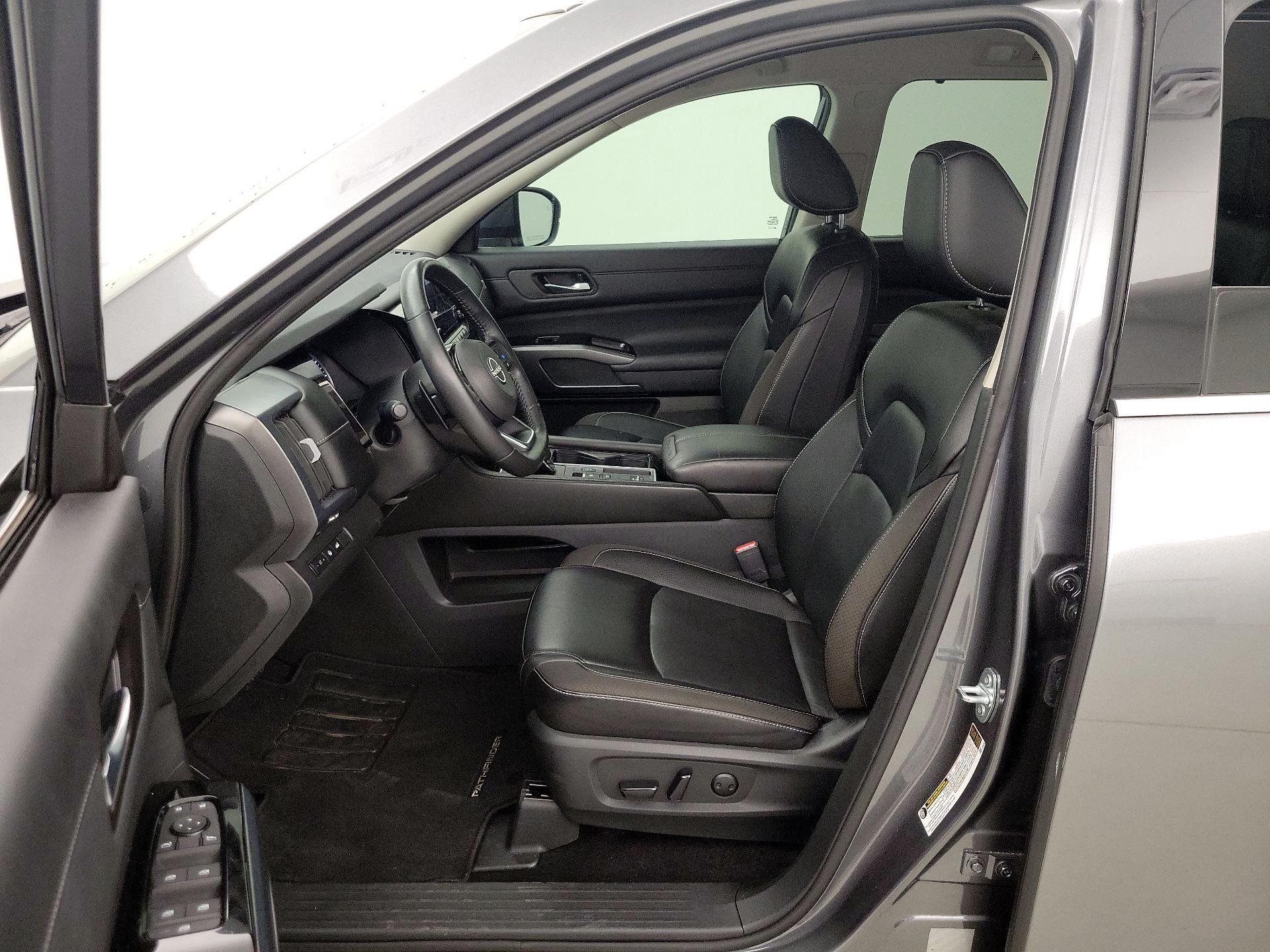 Thumbnail: 2024 Nissan Pathfinder - 11
