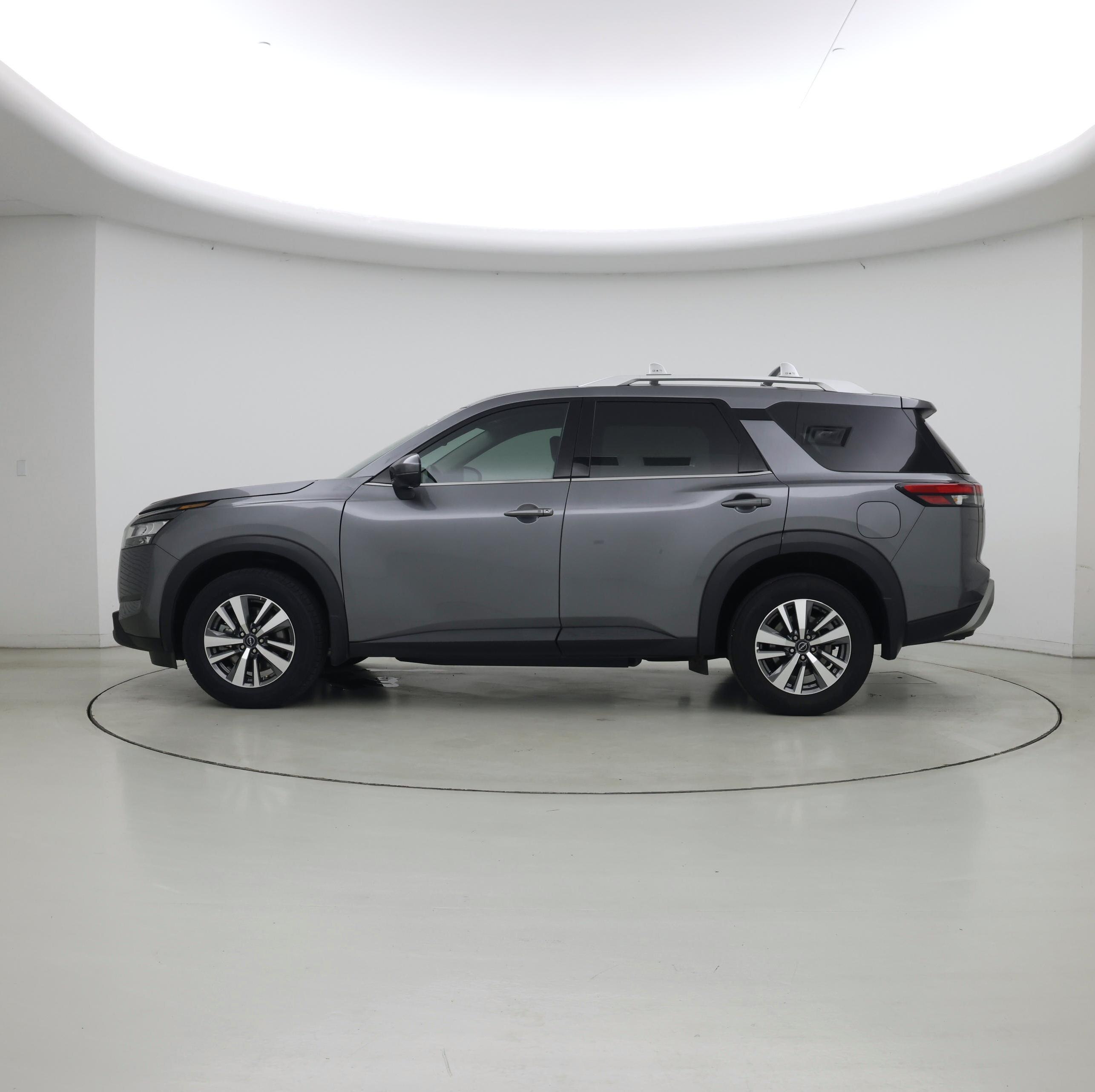 Thumbnail: 2024 Nissan Pathfinder - 3
