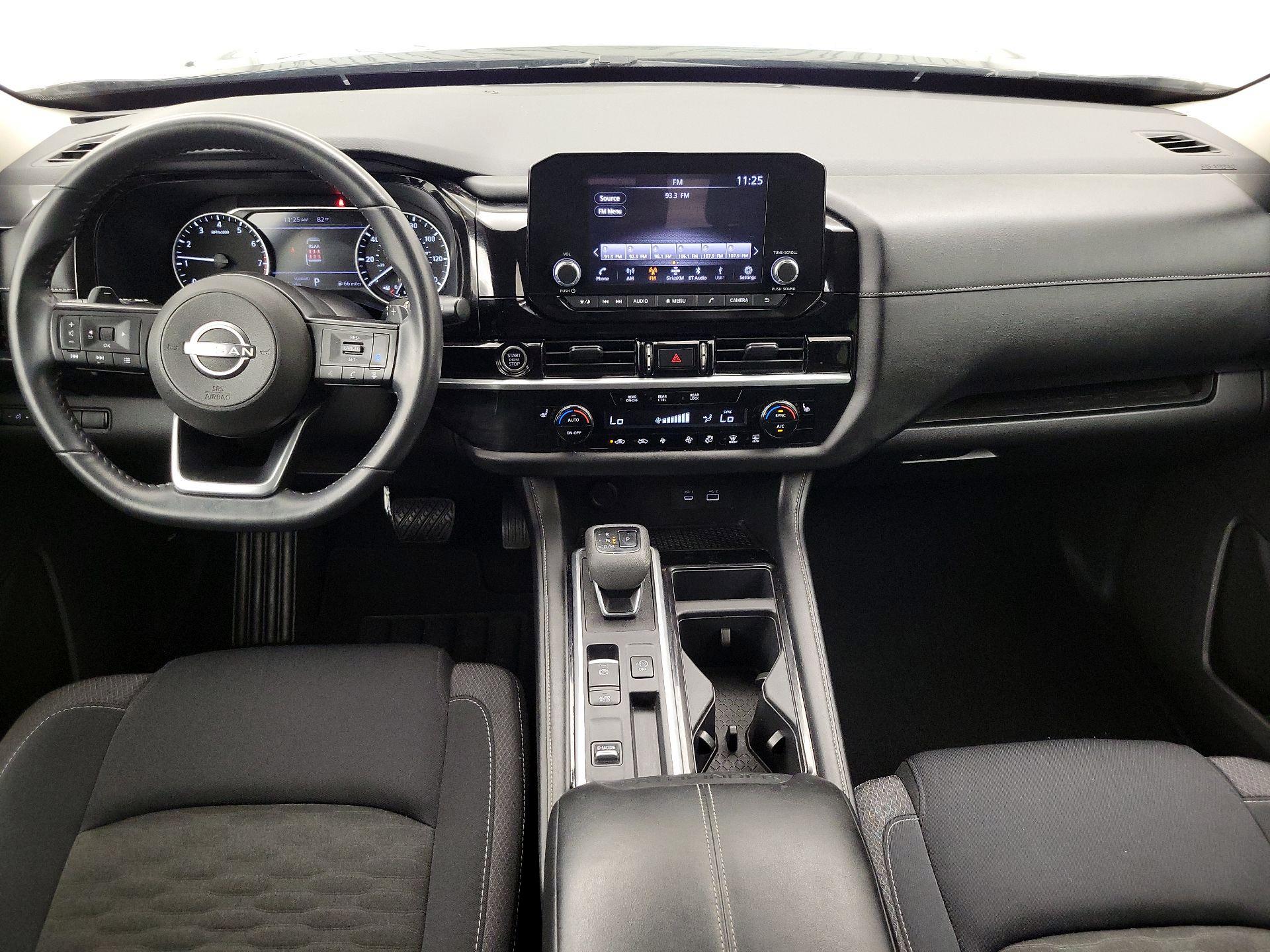 Thumbnail: 2024 Nissan Pathfinder - 9