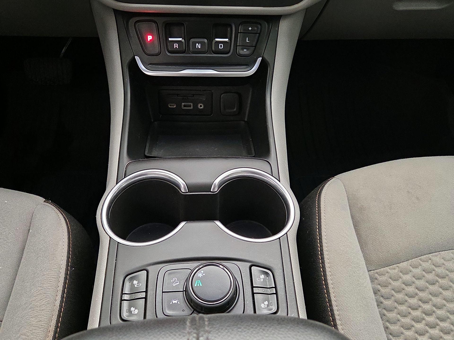 Thumbnail: 2021 GMC Terrain - 17