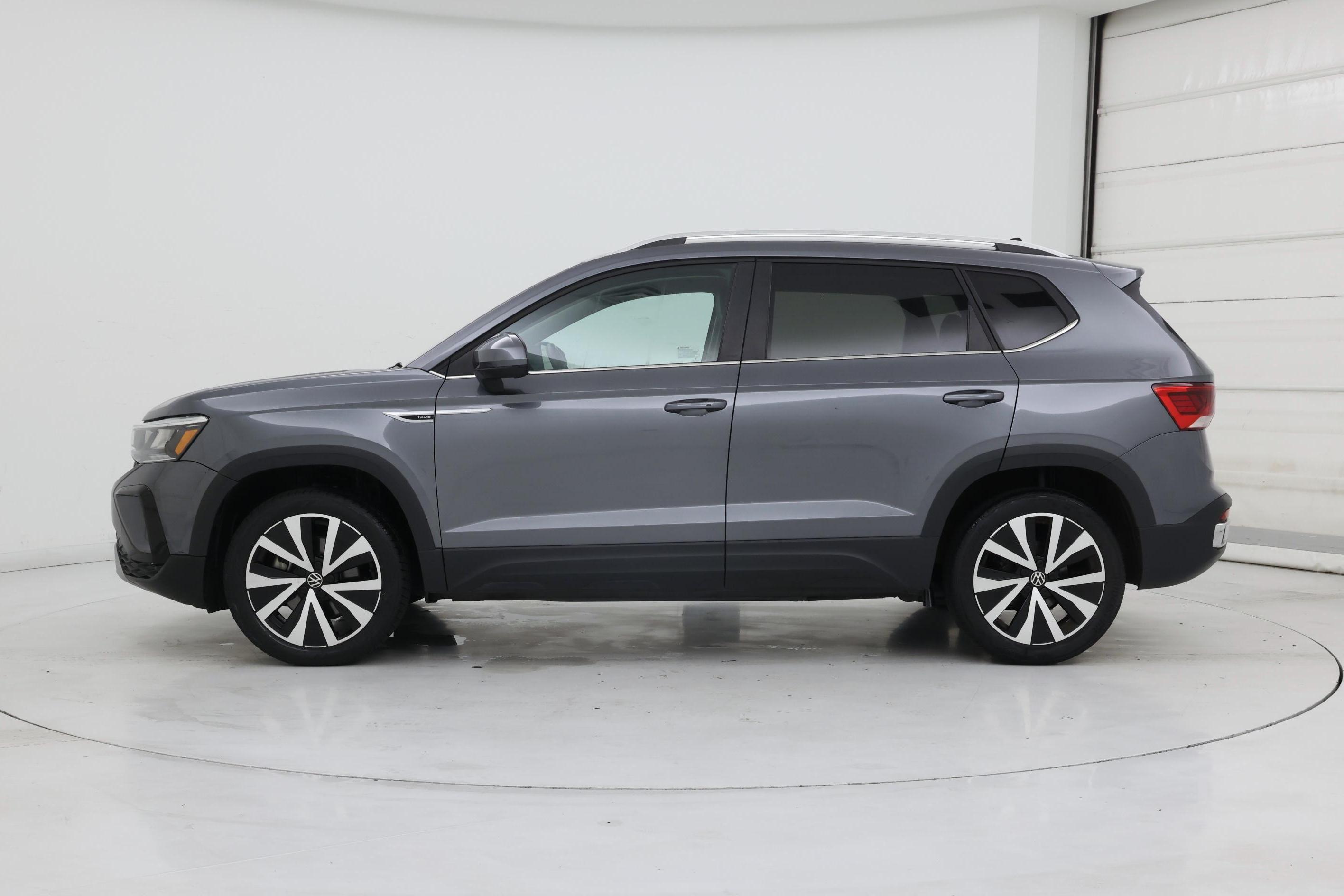 Thumbnail: 2024 Volkswagen Taos - 3