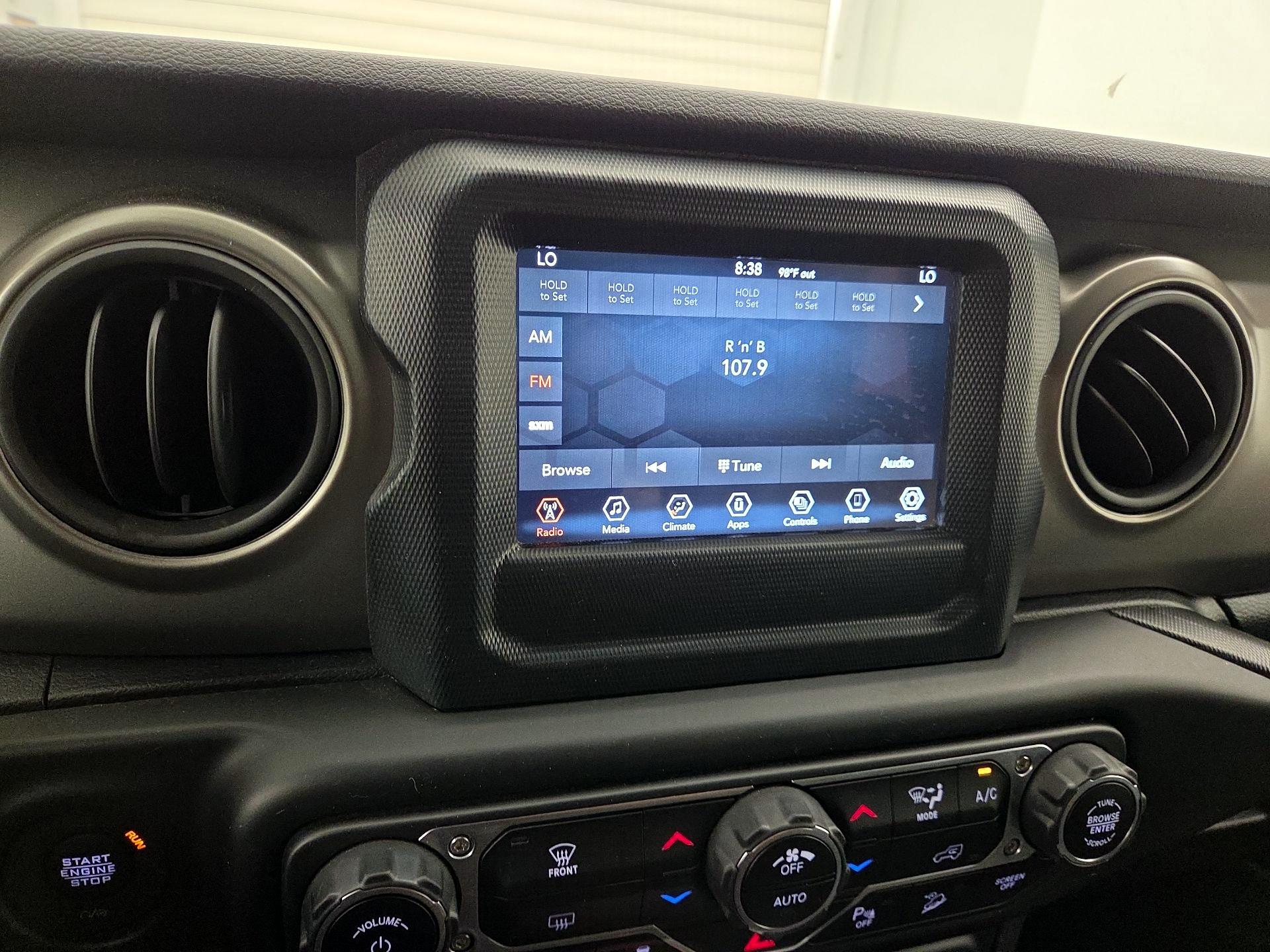 Thumbnail: 2021 Jeep Wrangler - 15