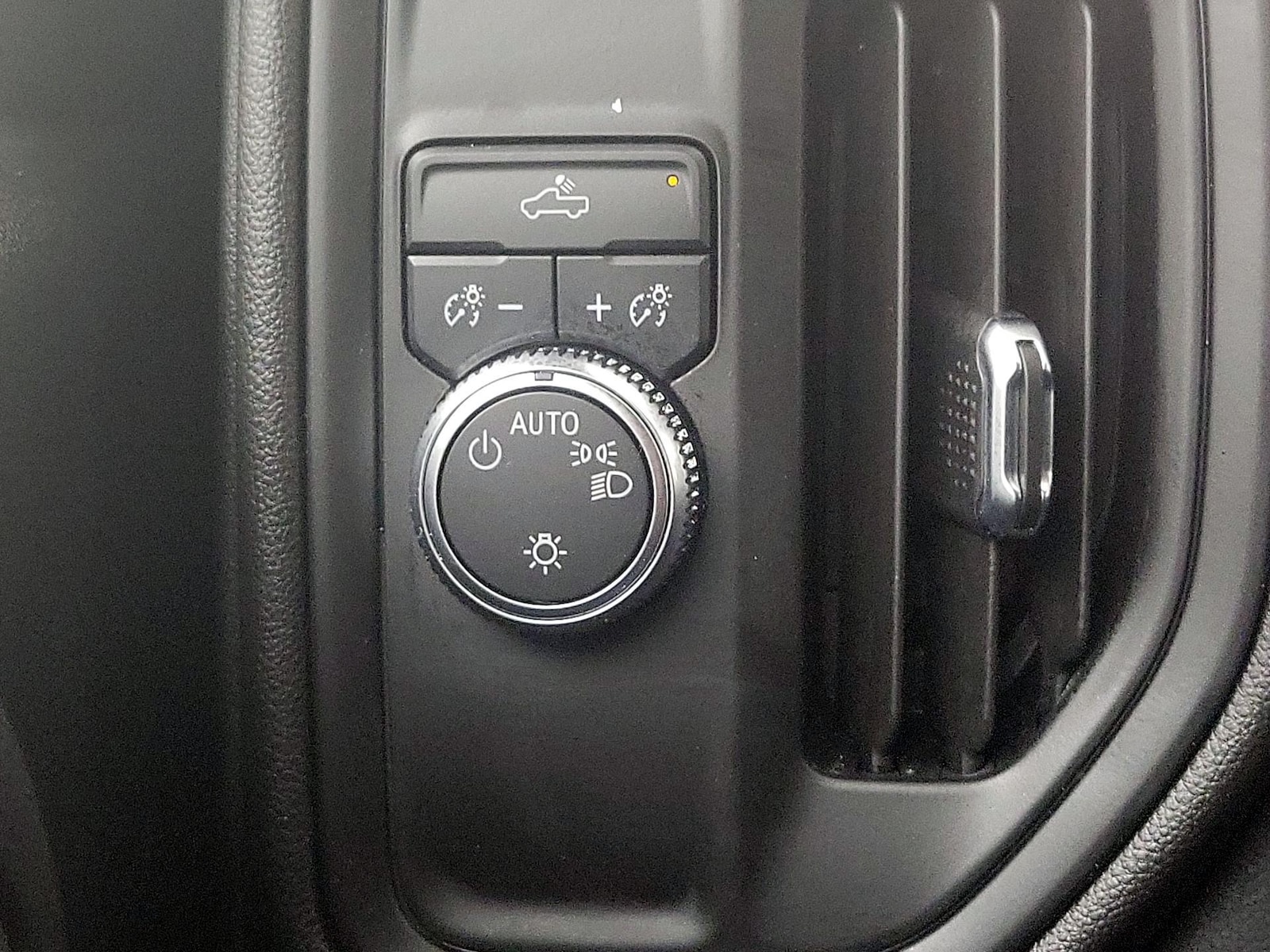 2025 GMC Sierra 1500 Pro - Photo 14