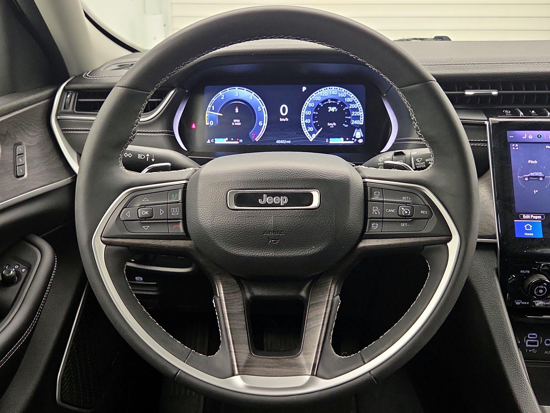 Thumbnail: 2023 Jeep Grand Cherokee - 10